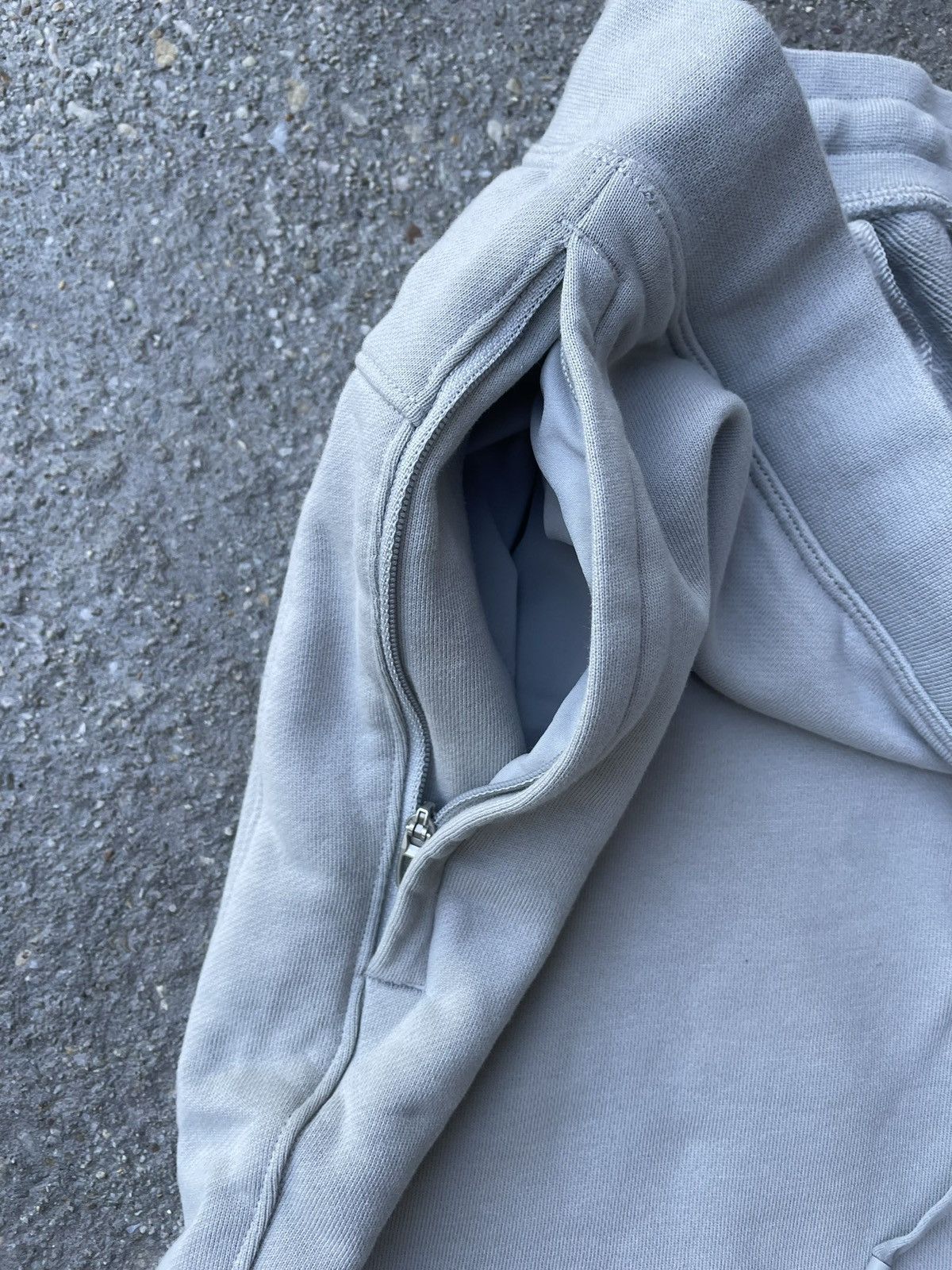 Lululemon Light Gray Lululemon Sweat Shorts Size US 32 / EU 48 - 4 Thumbnail