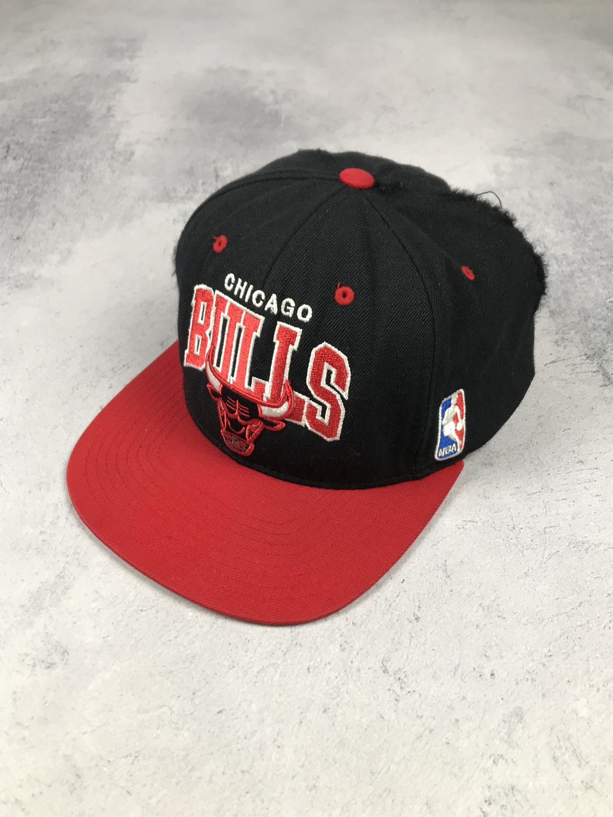NBA × Vintage Vintage Chicago Bulls Mitchell Ness Jordan Wool Hat Cap Size ONE SIZE - 1 Thumbnail