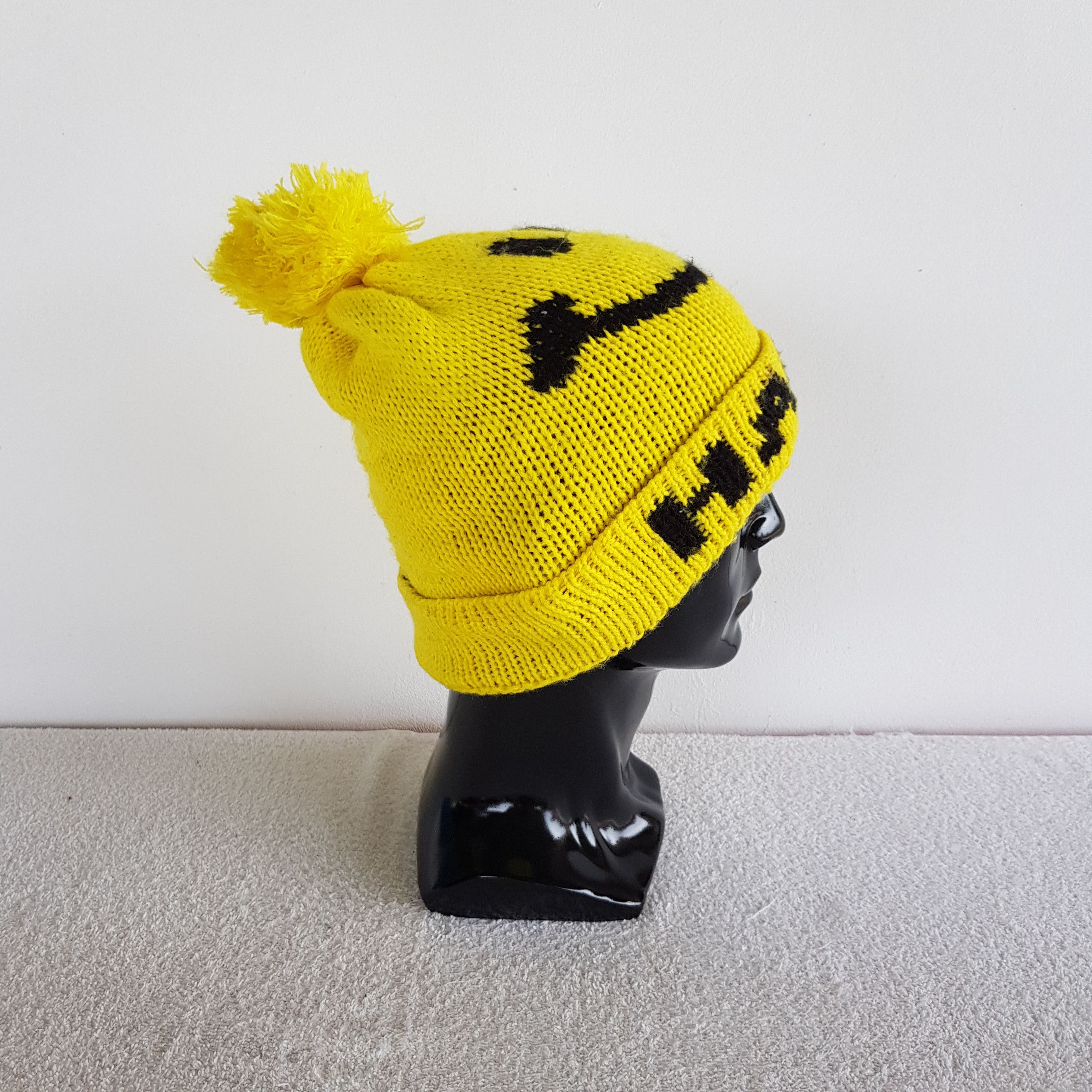 Japanese Brand Smiley Beanie Happy Pom Pom Ribbed Knit Snow Cap Hats. Size ONE SIZE - 4 Thumbnail