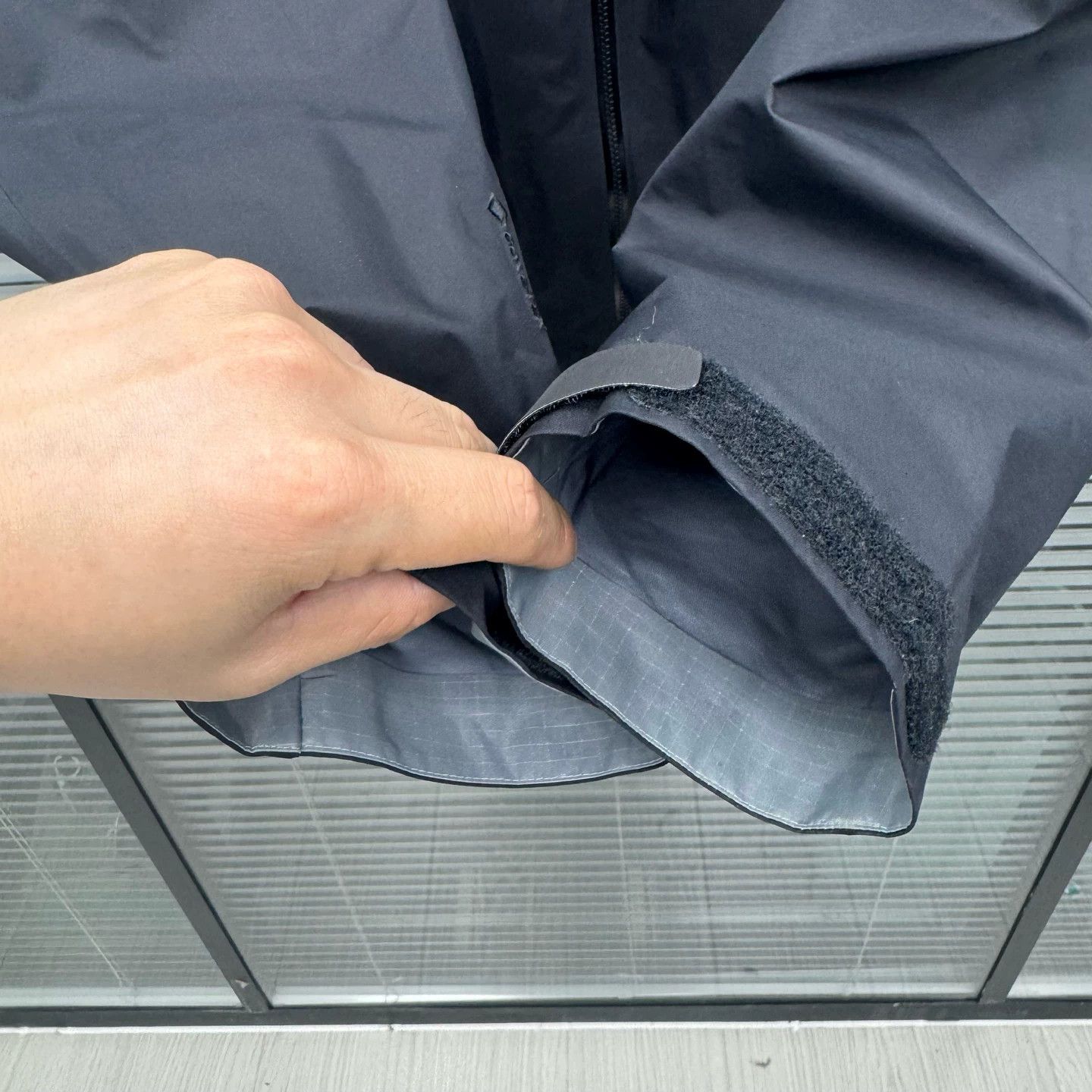 Arc'teryx Arc'teryx Beta SL Black XL Size - Used/New Size US XL / EU 56 / 4 - 4 Thumbnail