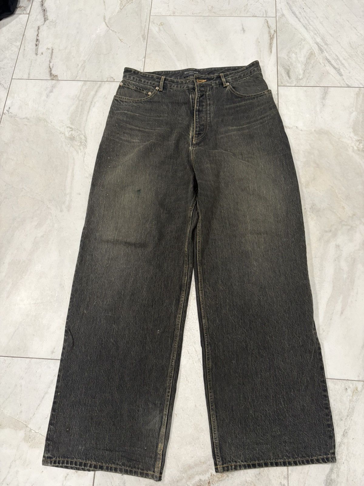 Balenciaga Balenciaga Baggy Japanese Denim Size US 34 / EU 50 - 1 Thumbnail