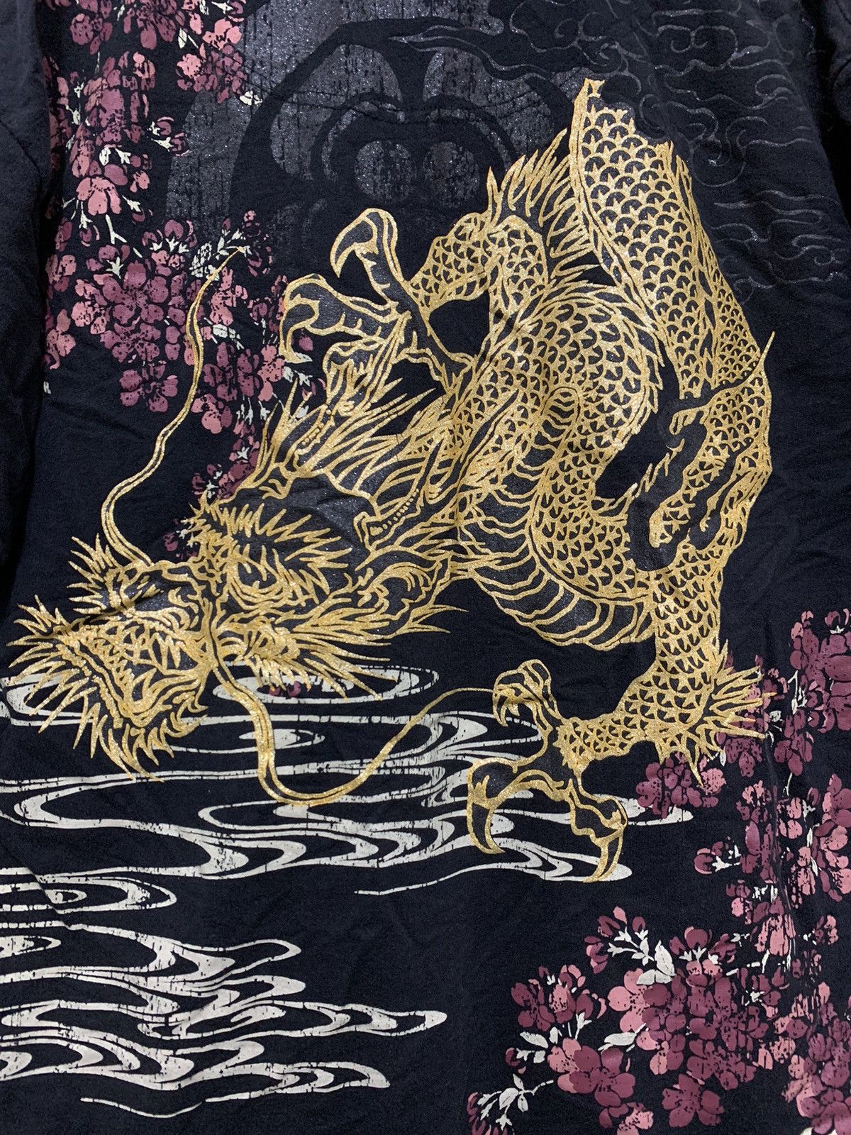 Vintage YAKUZA DRAGON SUKAJAN SHORT SLEEVE HOODIE VERY RARE Size US L / EU 52-54 / 3 - 10 Thumbnail