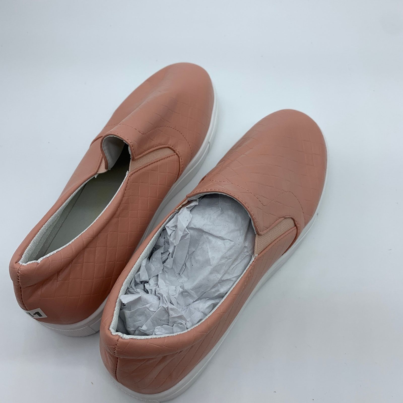 Other Pink Quilted Loafers Women Shoes Size 8.5 Slip On Closed Toe Size US 8.5 / IT 38.5 - 4 Thumbnail