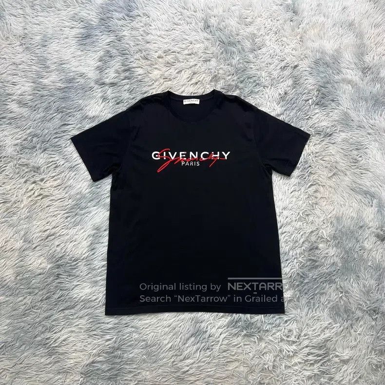 Givenchy Givenchy Short Sleeve T-Shirt Size US S / EU 44-46 / 1 - 1 Thumbnail