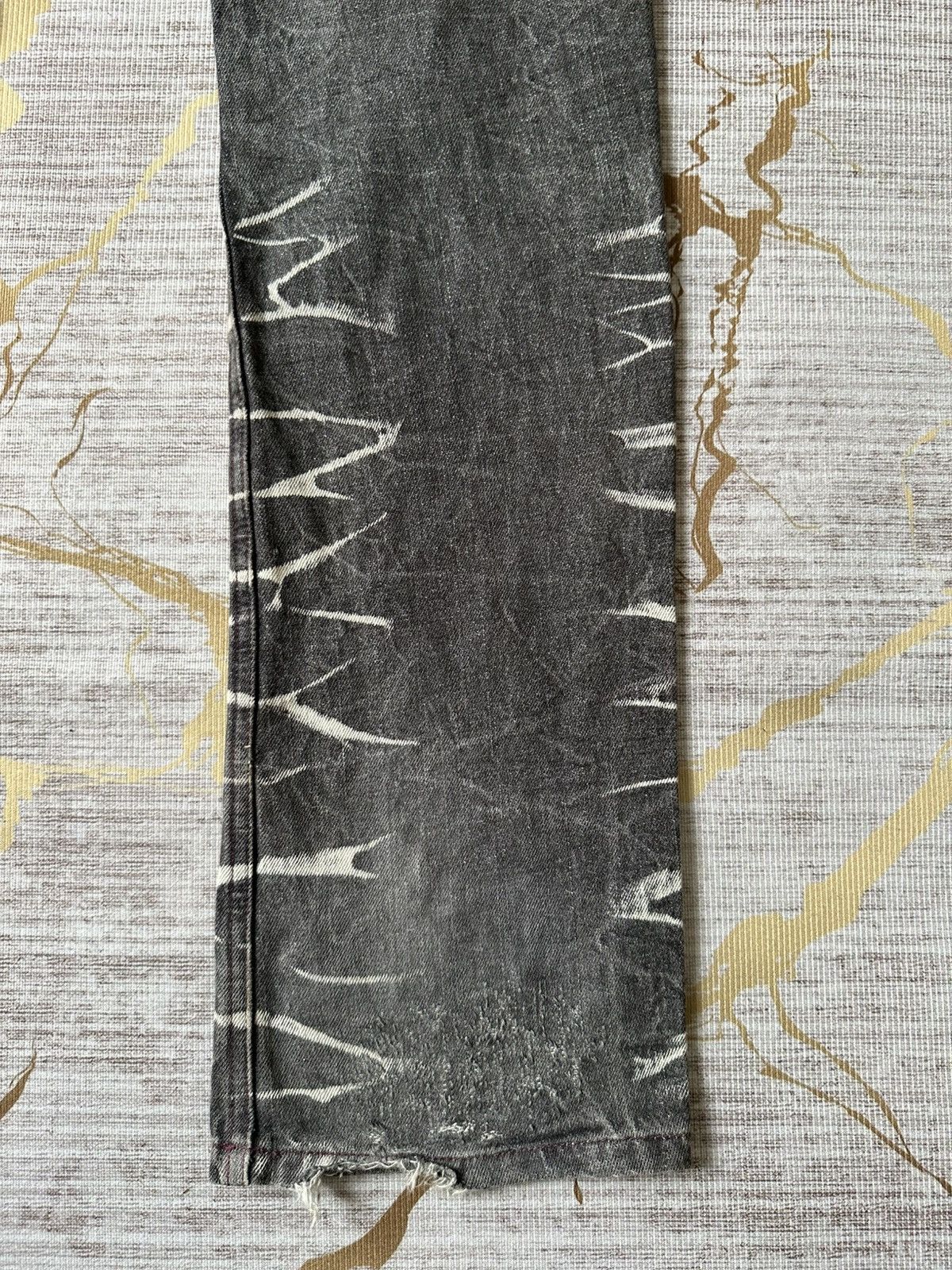 Tornado Mart LOWBOX Claw Marks Distressed Design Denim Size US 33 - 15 Thumbnail