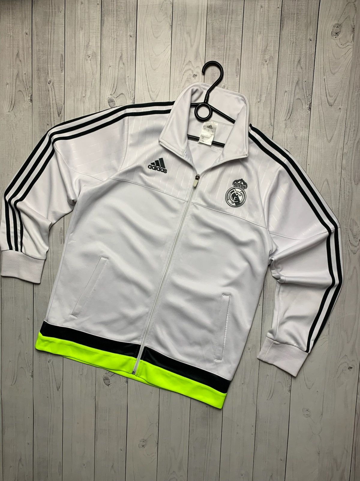Vintage Vintage adidas Real Madrid soccer track jacket size L Size US L / EU 52-54 / 3 - 1 Thumbnail