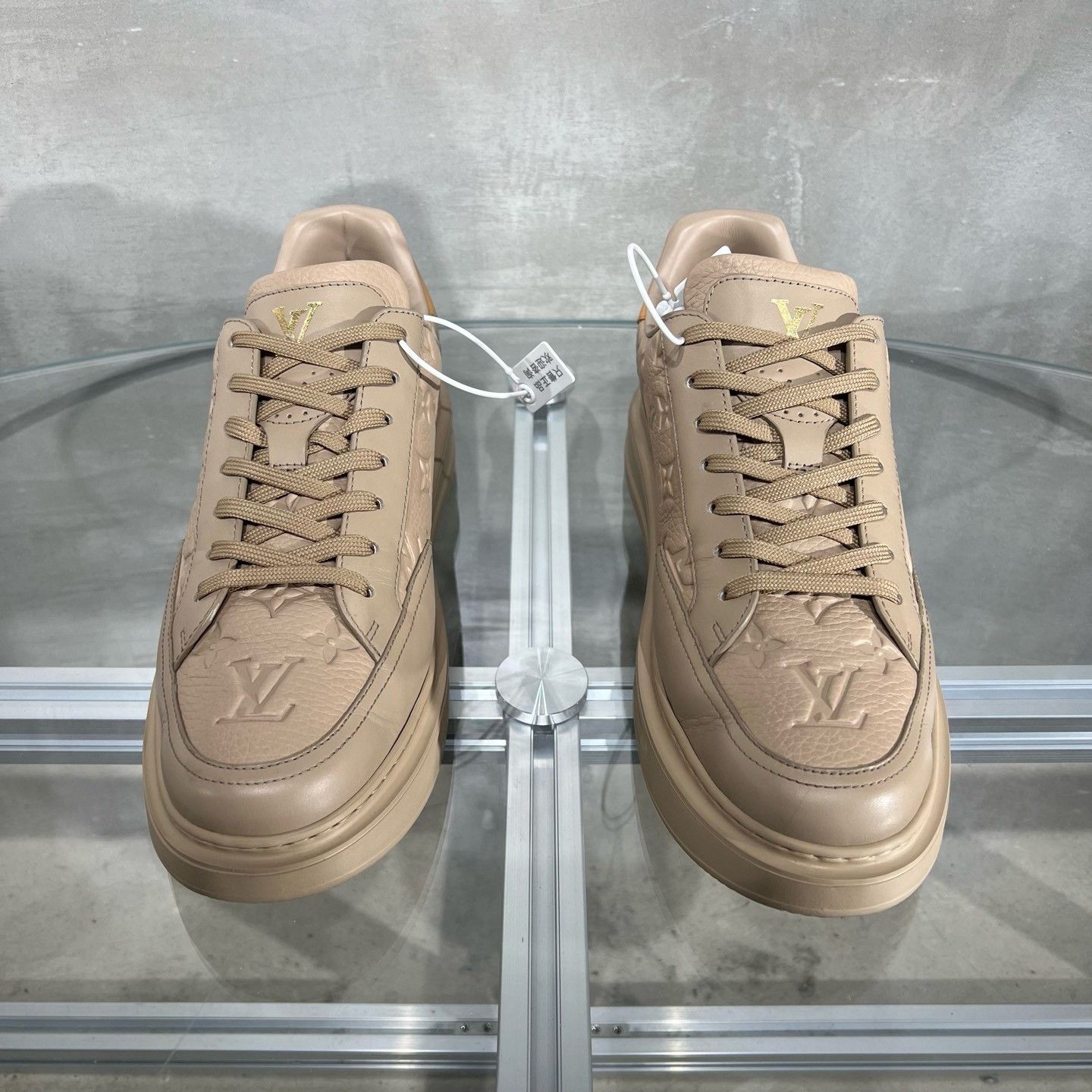Louis Vuitton Louis Vuitton Beverly Hills Sneakers Size US 9 / EU 42 - 1 Thumbnail