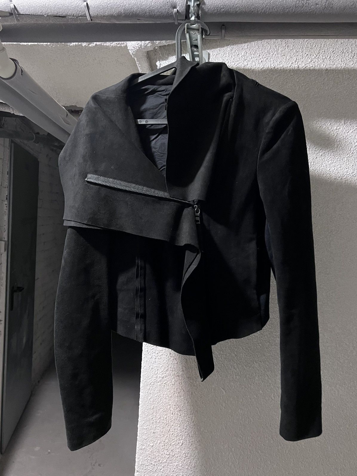 Rick Owens Detailed Asymmetrical Zip Cropped Avant Garde Jacket Size S / US 4 / IT 40 - 2 Thumbnail