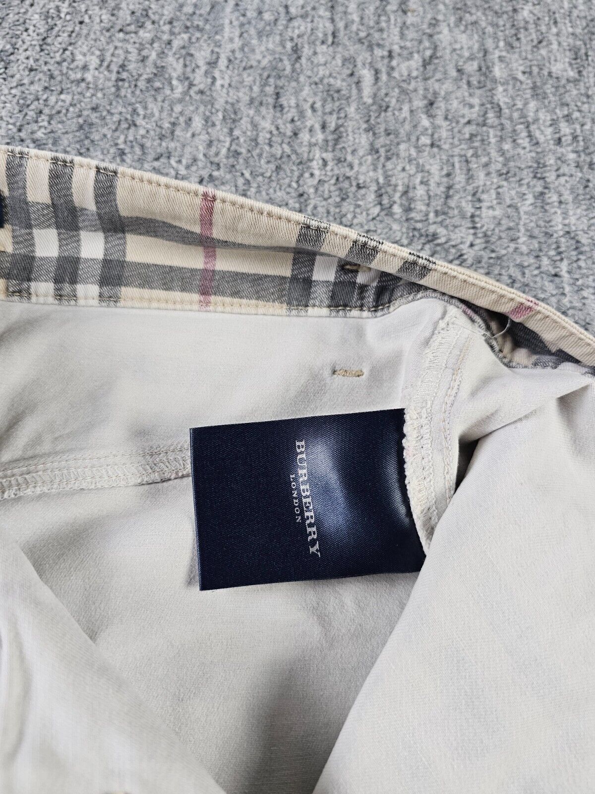 Burberry Vintage Y2K Burberry Nova Check Plaid Mini Skirt Italy US 6 Size 30" / US 8 / IT 44 - 5 Thumbnail