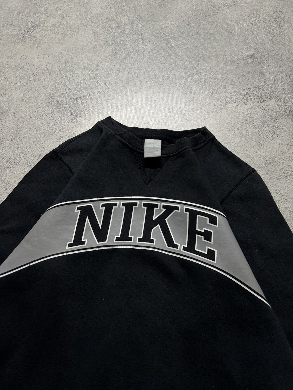Nike × Vintage Vintage Y2K Nike Faded Spell Out Big Logo Sweatshirt 00’s Size US M / EU 48-50 / 2 - 5 Thumbnail