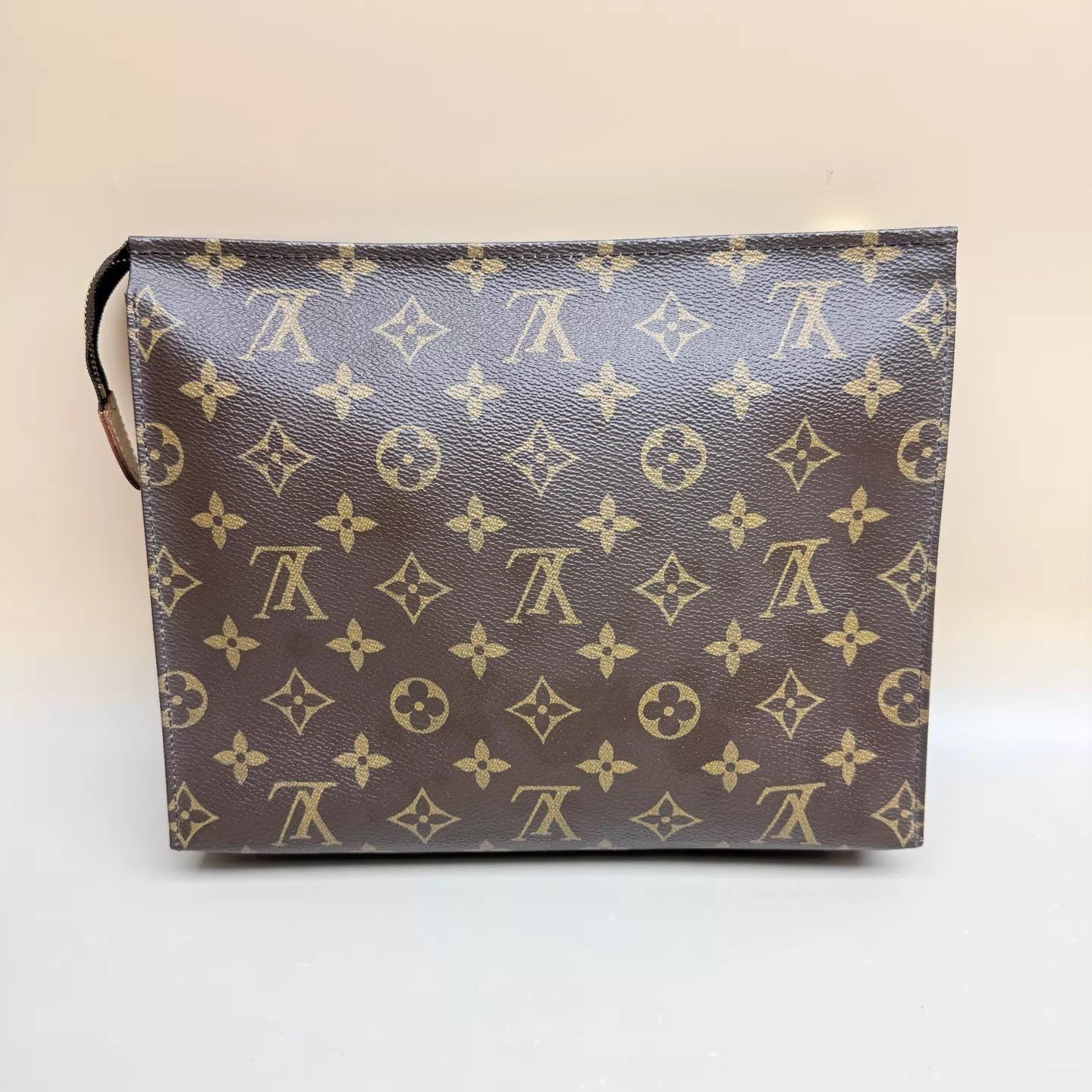 Louis Vuitton LV Monogram Toiletry Pouch 26 Brown Near Mint Size ONE SIZE - 1 Thumbnail