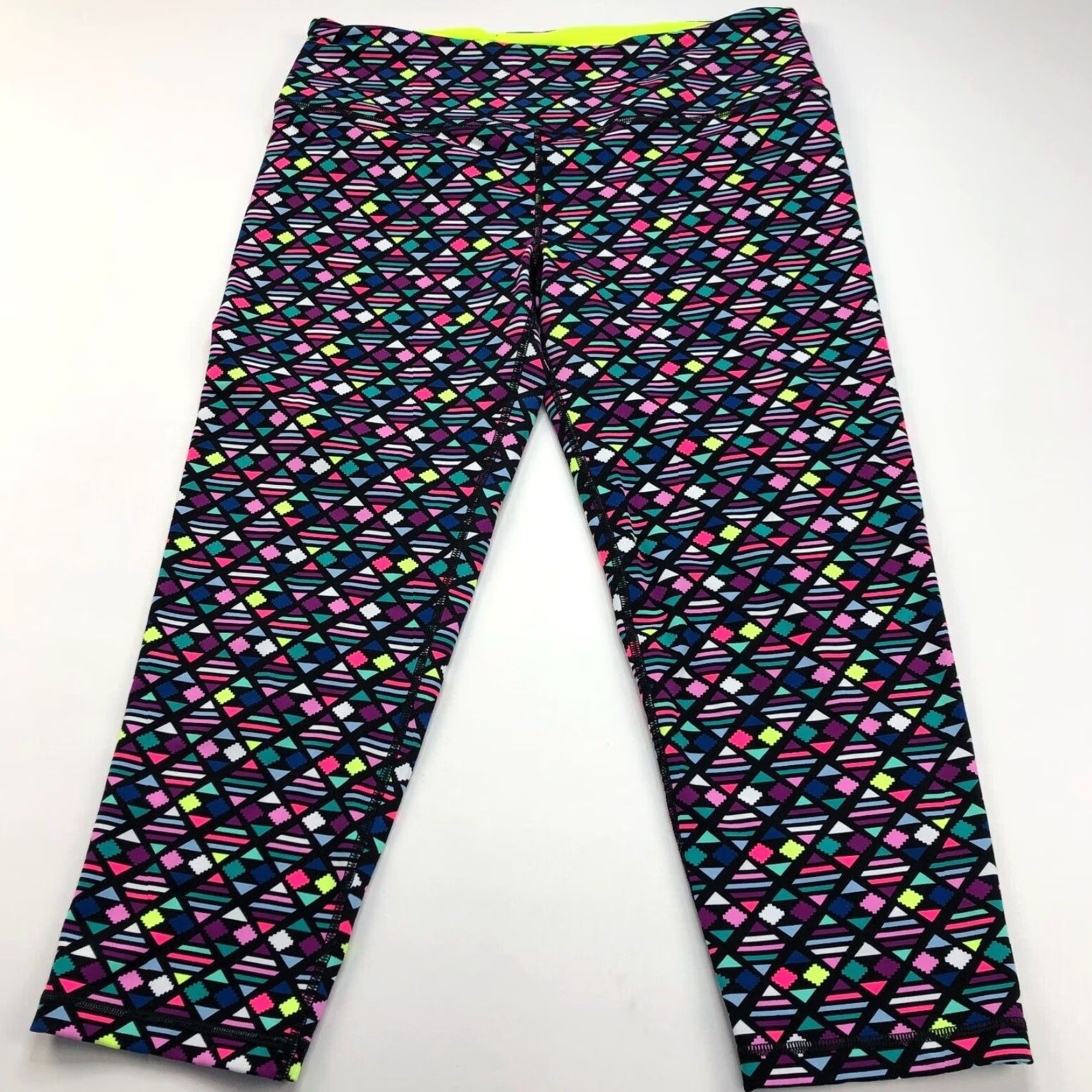 Victoria's Secret Victoria's Secret Capri Leggings Large Womens Multicolor Capris Knitting Worn Once Activewear Size 36" / US 14 / IT 50 - 2 Thumbnail