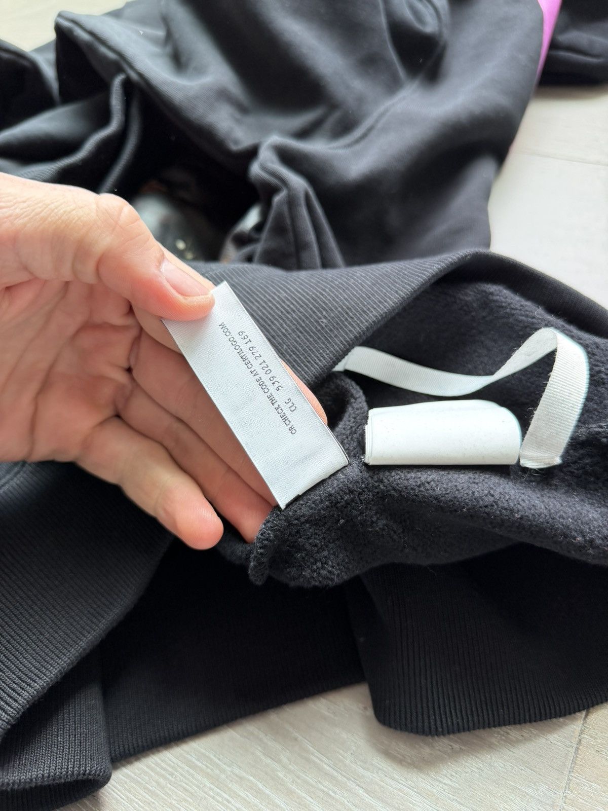 Off-White Off-White Caravaggio St. Fran Hoodie Sz XL Size US XL / EU 56 / 4 - 10 Thumbnail