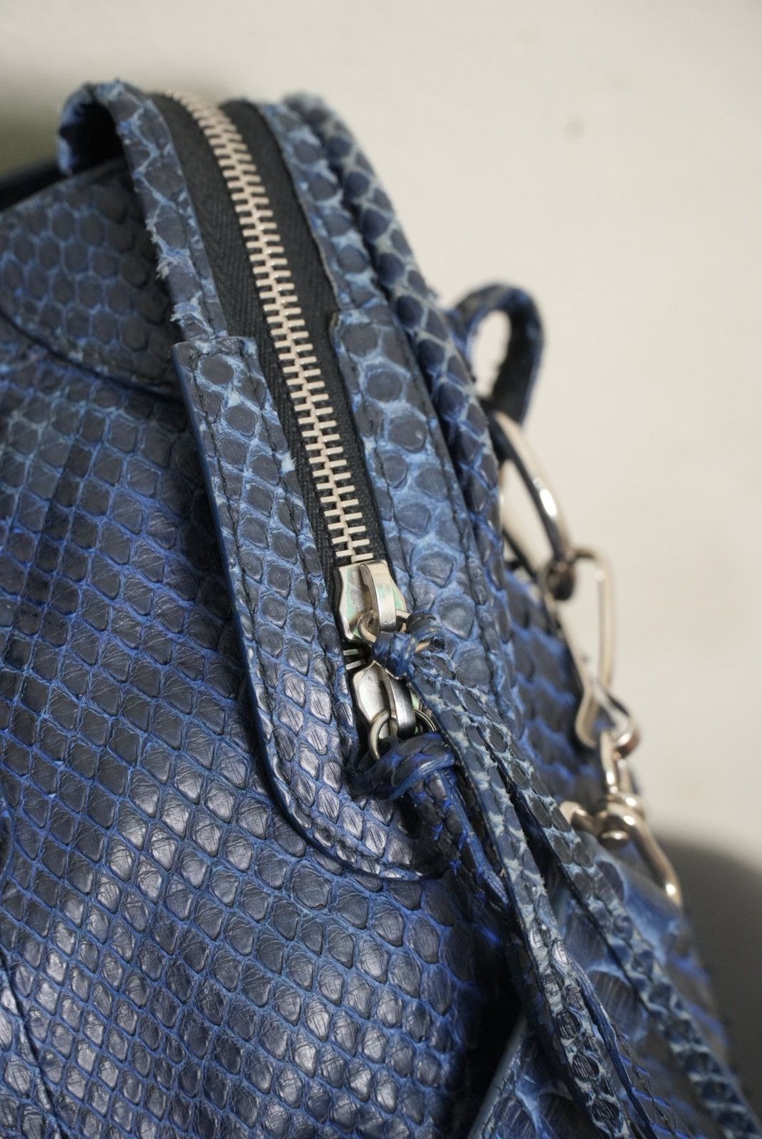 Balenciaga RARE Balenciga 2000’s Blue Python City Bag Size ONE SIZE - 13 Thumbnail