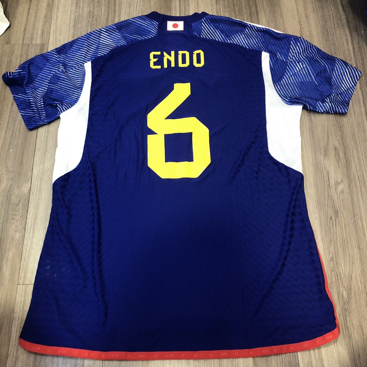 Japanese Brand Japan WC qualifiers player issue home shirt #6 Endo Size US XL / EU 56 / 4 - 2 Thumbnail