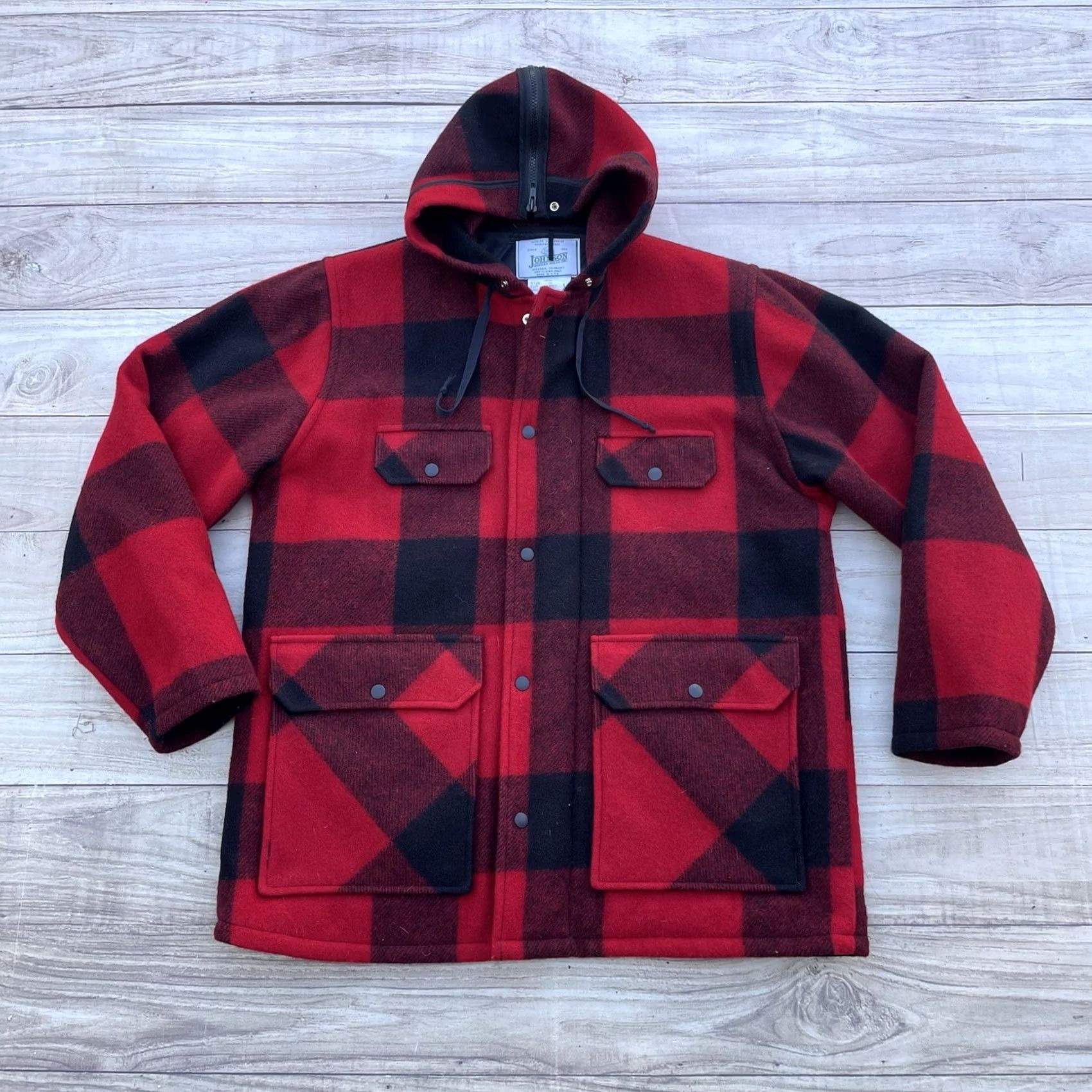 Johnson Woolen Mills VINTAGE Johnson Woolen Mills Buffalo Plaid Hooded Wool Hunting Jacket 44 Men Coat Jacket Wool 60s 70s Hunting Hooded Pockets Red Regular, USA Size US S / EU 44-46 / 1 - 2 Thumbnail