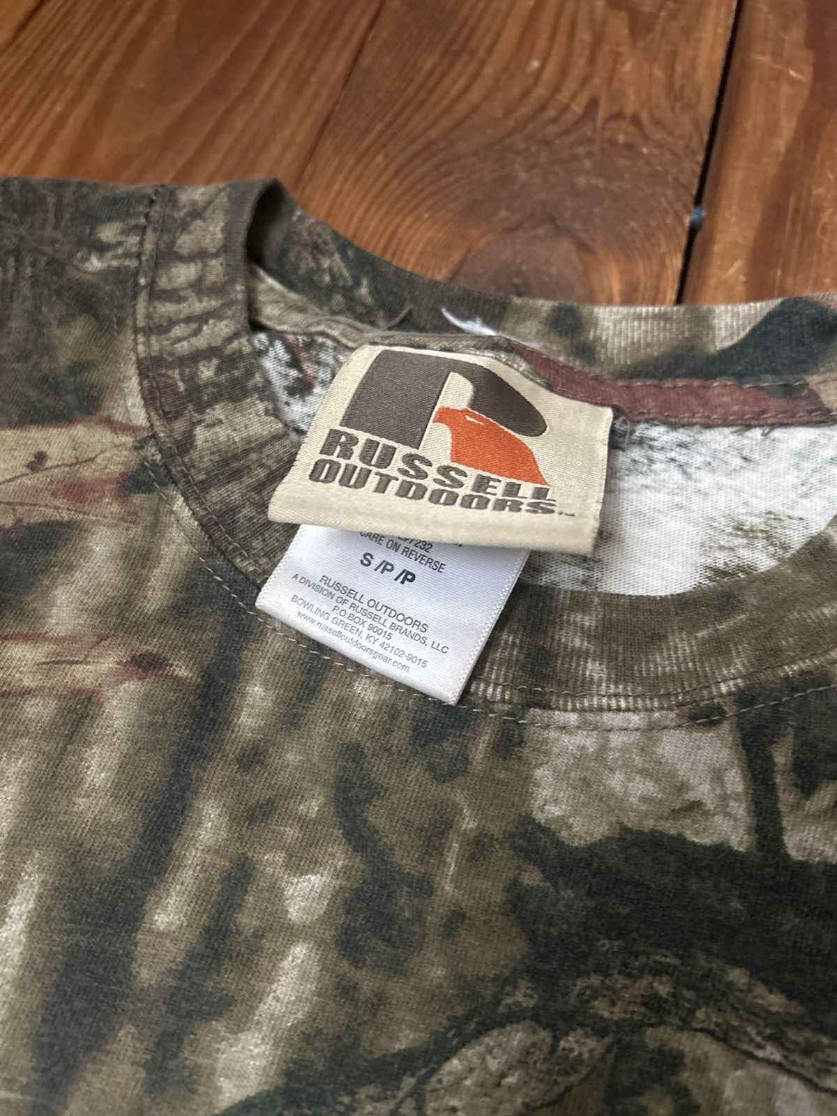 Russell Athletic × Vintage Vintage Russell Athletic Real Tree Camo Long Sleeve Shirt Size US S / EU 44-46 / 1 - 2 Thumbnail
