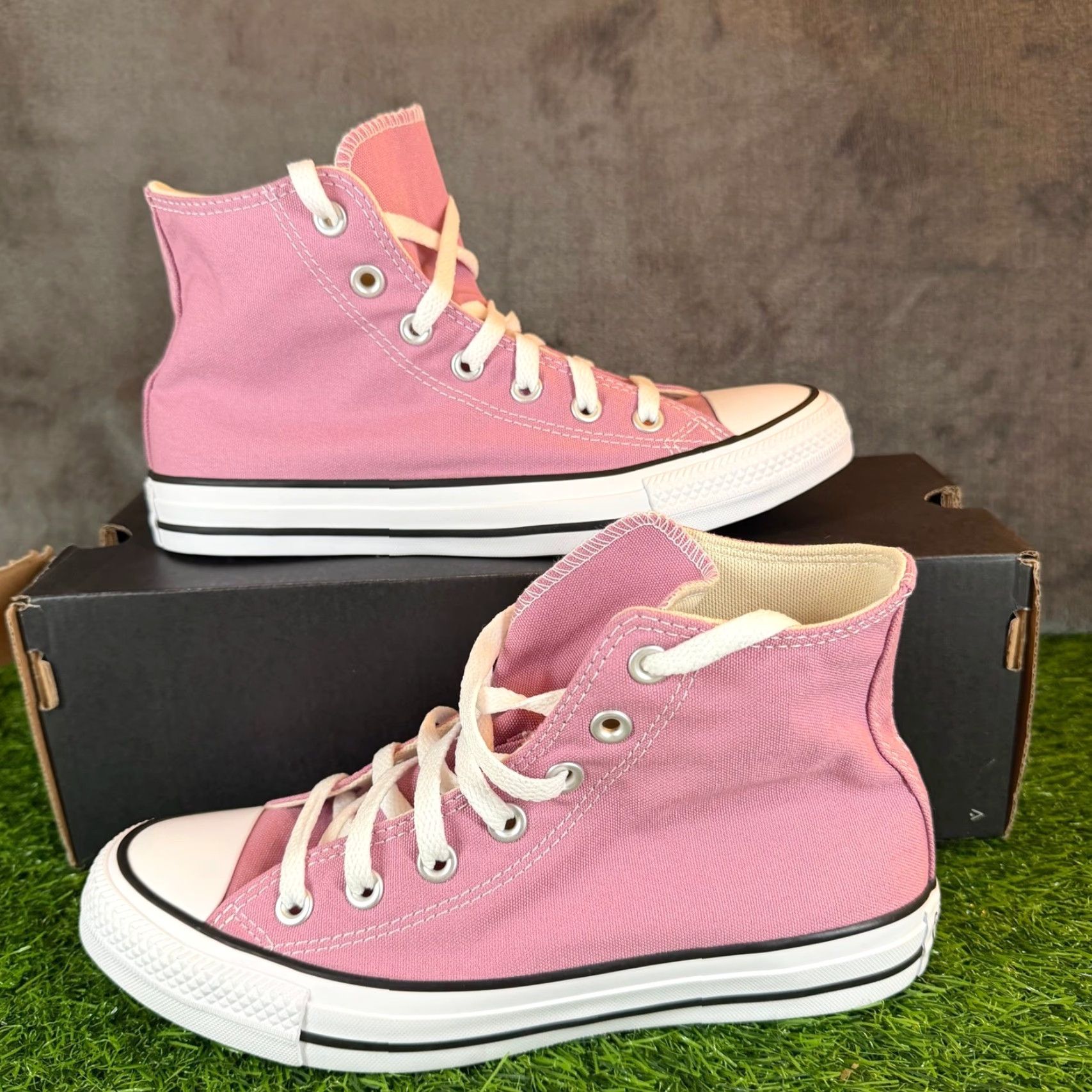 Converse Converse Chuck Taylor All Star High Top Pink Canvas Sneakers Women's 7.5 Shoes Casual Comfort Cushioned Size M / US 6-8 / IT 42-44 - 2 Thumbnail