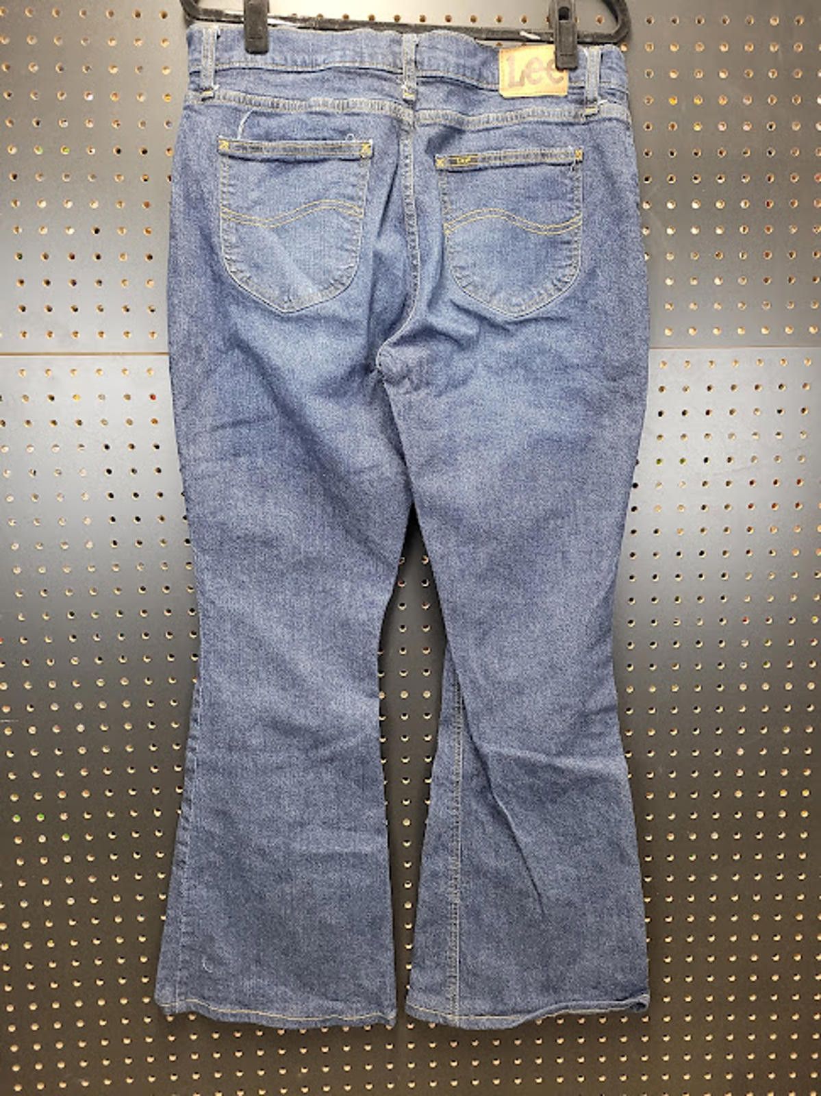 Lee Lee Women's Relaxed Fit Flared Jeans Size 14L - Stylish & Fl Size 36" / US 14 / IT 50 - 2 Thumbnail