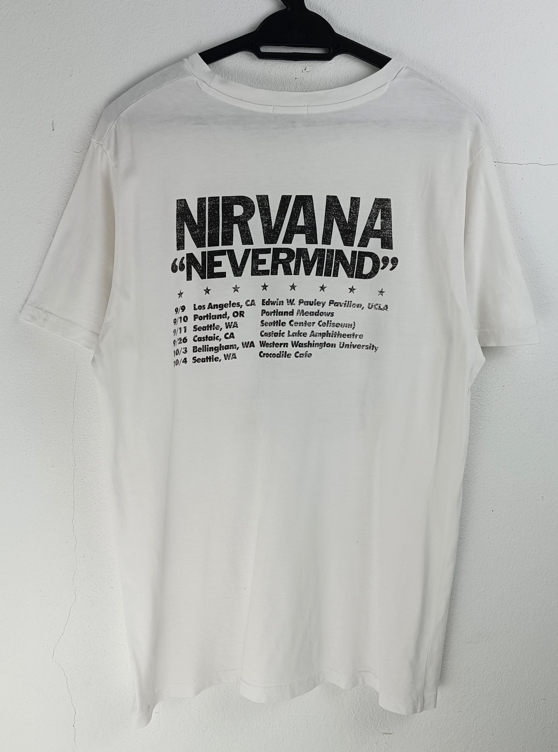 Vintage VINTAGE NIRVANA IN CONCERT ROCKING NEVERMIND 1992 GRUNGE TEE Size US M / EU 48-50 / 2 - 4 Thumbnail