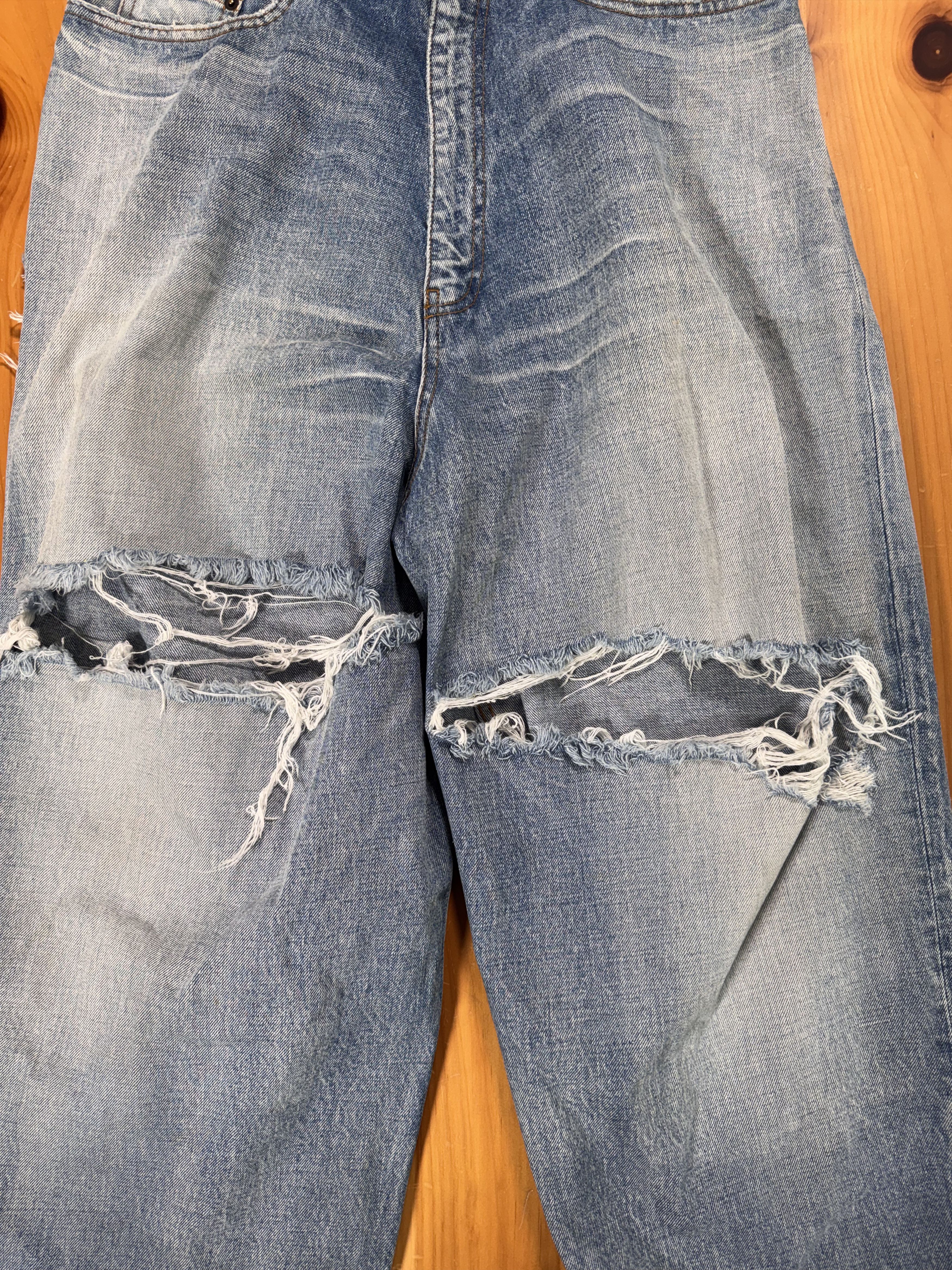 Balenciaga SS23 Runway Baggy Skater Balenciaga Mud Show Ripped Jeans Size US 34 / EU 50 - 3 Thumbnail