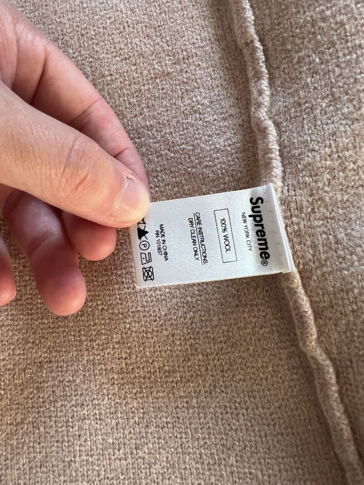 Supreme SHRUNKEN SUPREME SWEATER Size US XXS / EU 40 - 9 Thumbnail