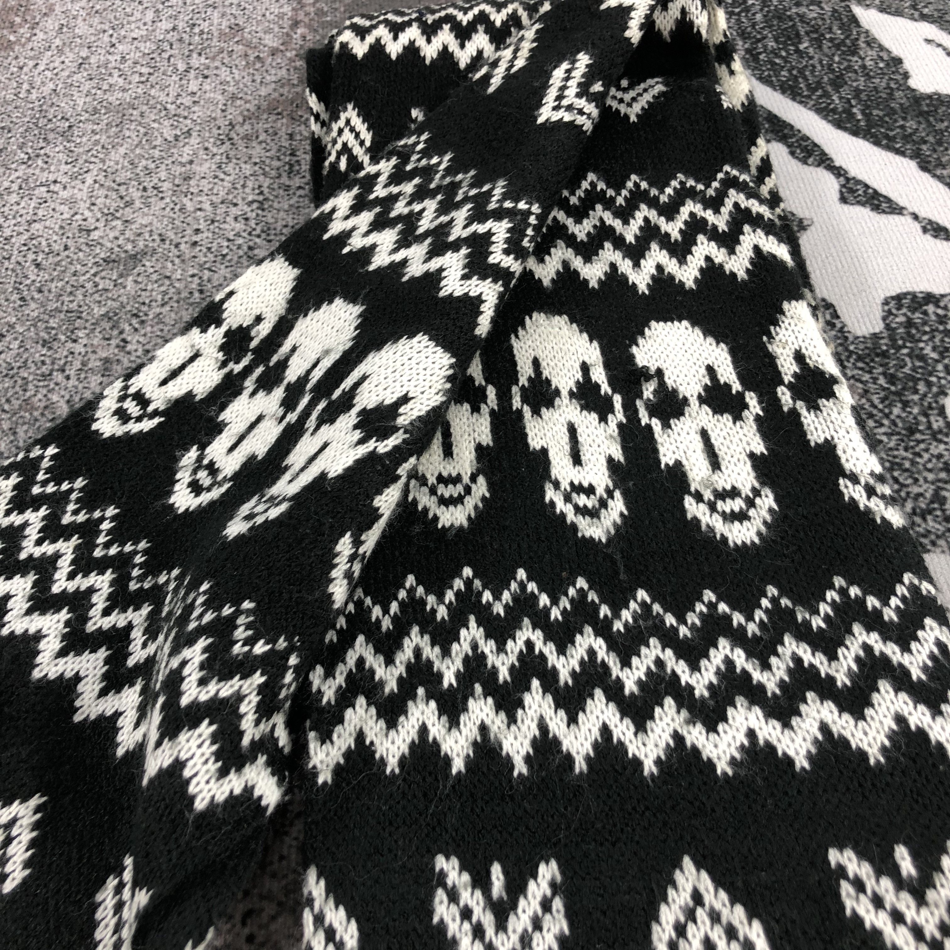 Seditionaries Skull Scarf Muffler Neckwear Neckpiece V596 Size ONE SIZE - 4 Thumbnail