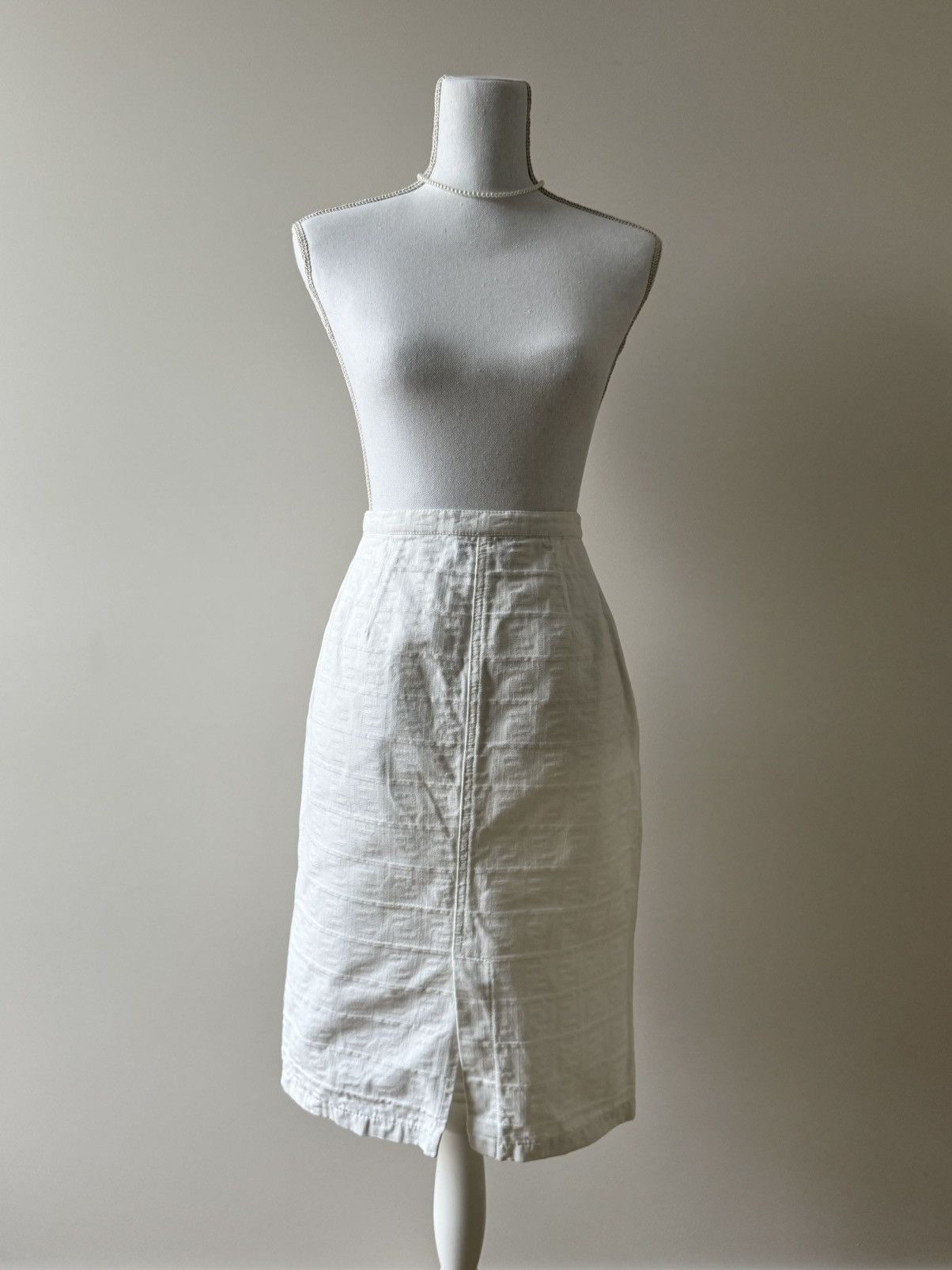 Fendi Vintage fendi skirt Size 27" / US 4 / IT 40 - 1 Thumbnail