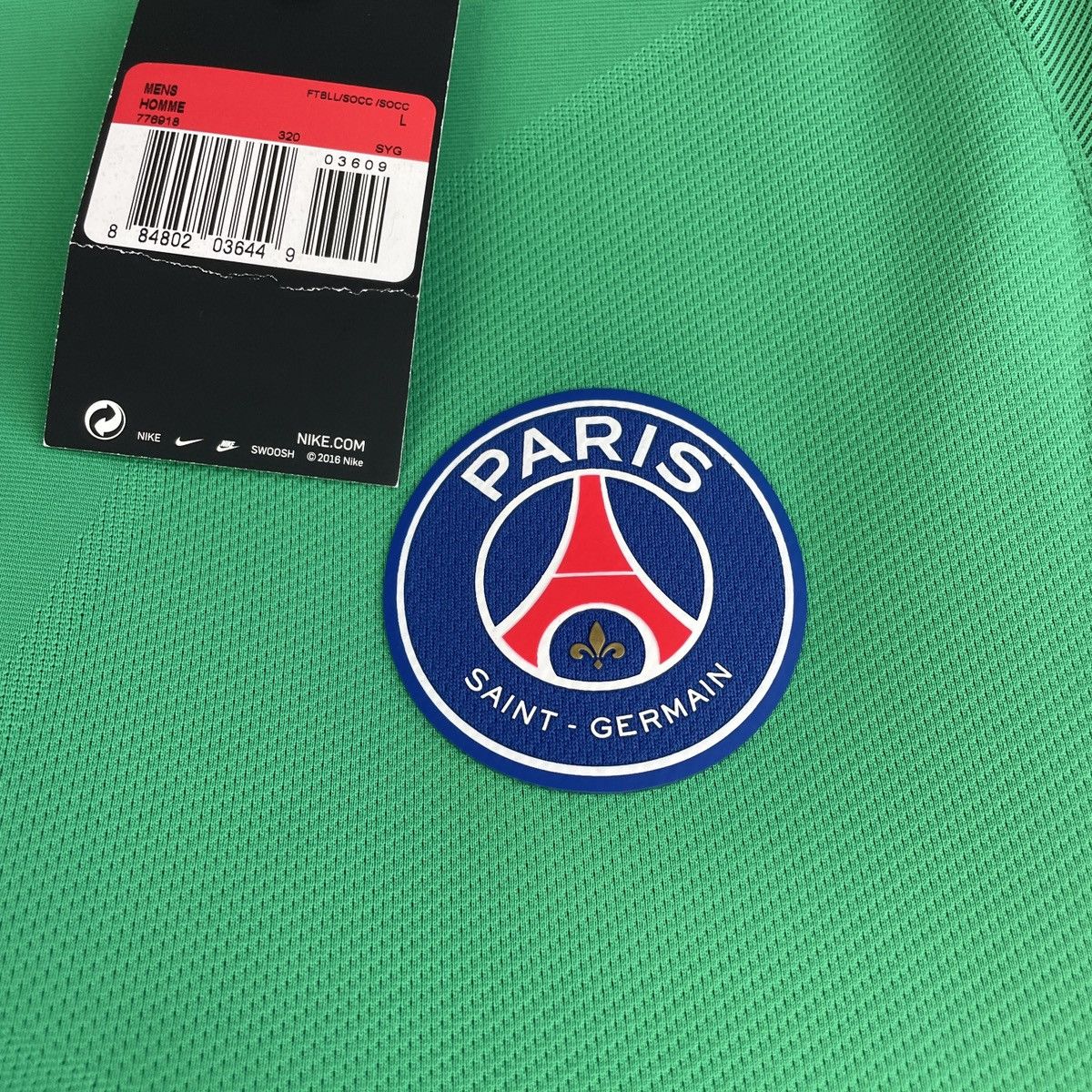 Nike Paris Saint-Germain Nike Aeroswift Authentic Jersey PSG sz L Size US L / EU 52-54 / 3 - 4 Thumbnail