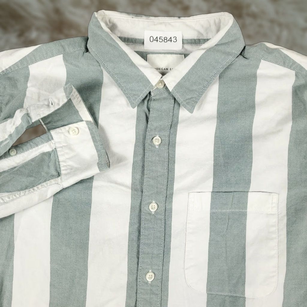 American Eagle Outfitters American Eagle Outfitters Button-Up Shirt Men’s Large Gray White Striped Long Sleeve Casual Size US L / EU 52-54 / 3 - 1 Thumbnail