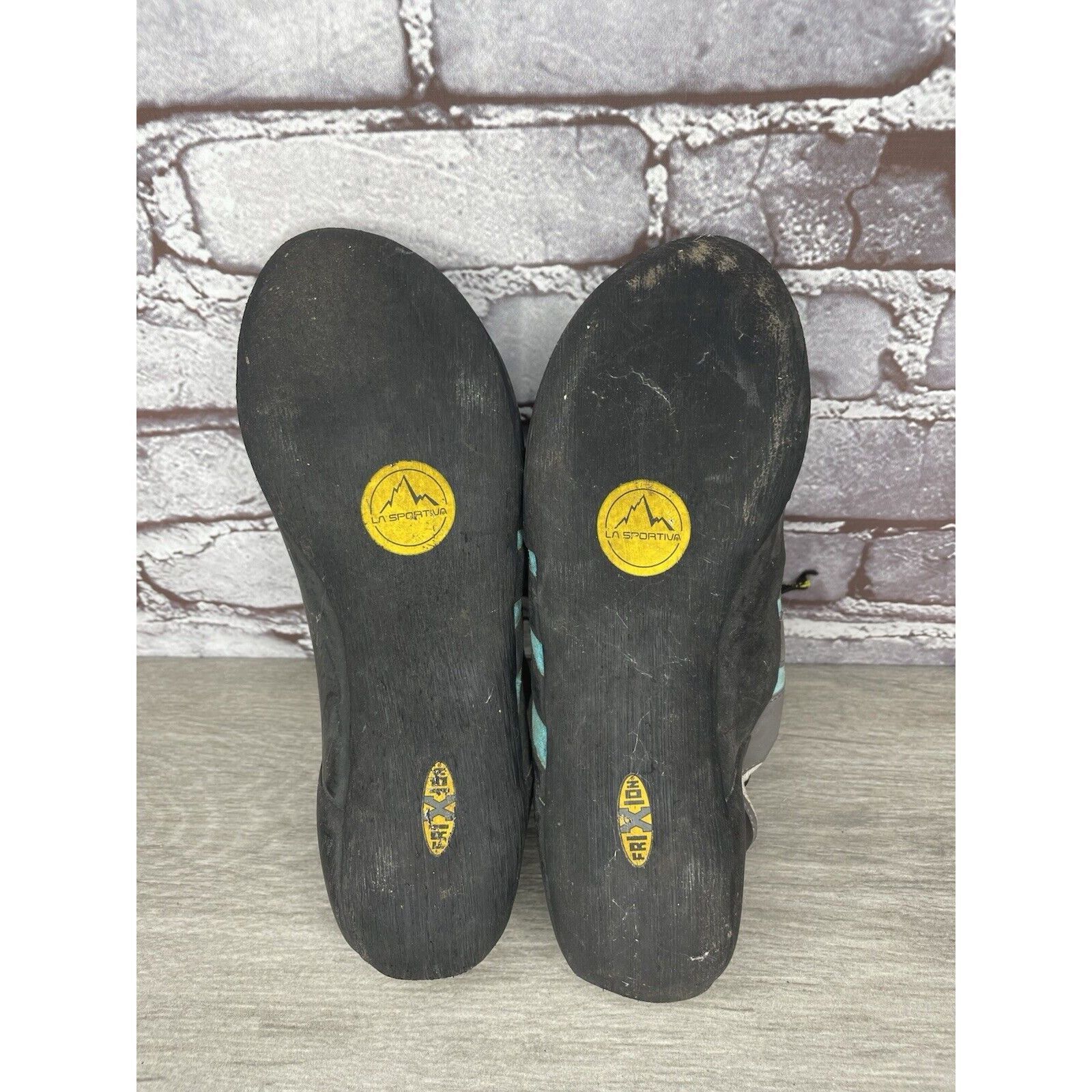 La Sportiva La Sportiva Tarantulace Rock Climbing Blue Gray Lace Up Shoe Size US 6 / EU 39 - 24 Thumbnail