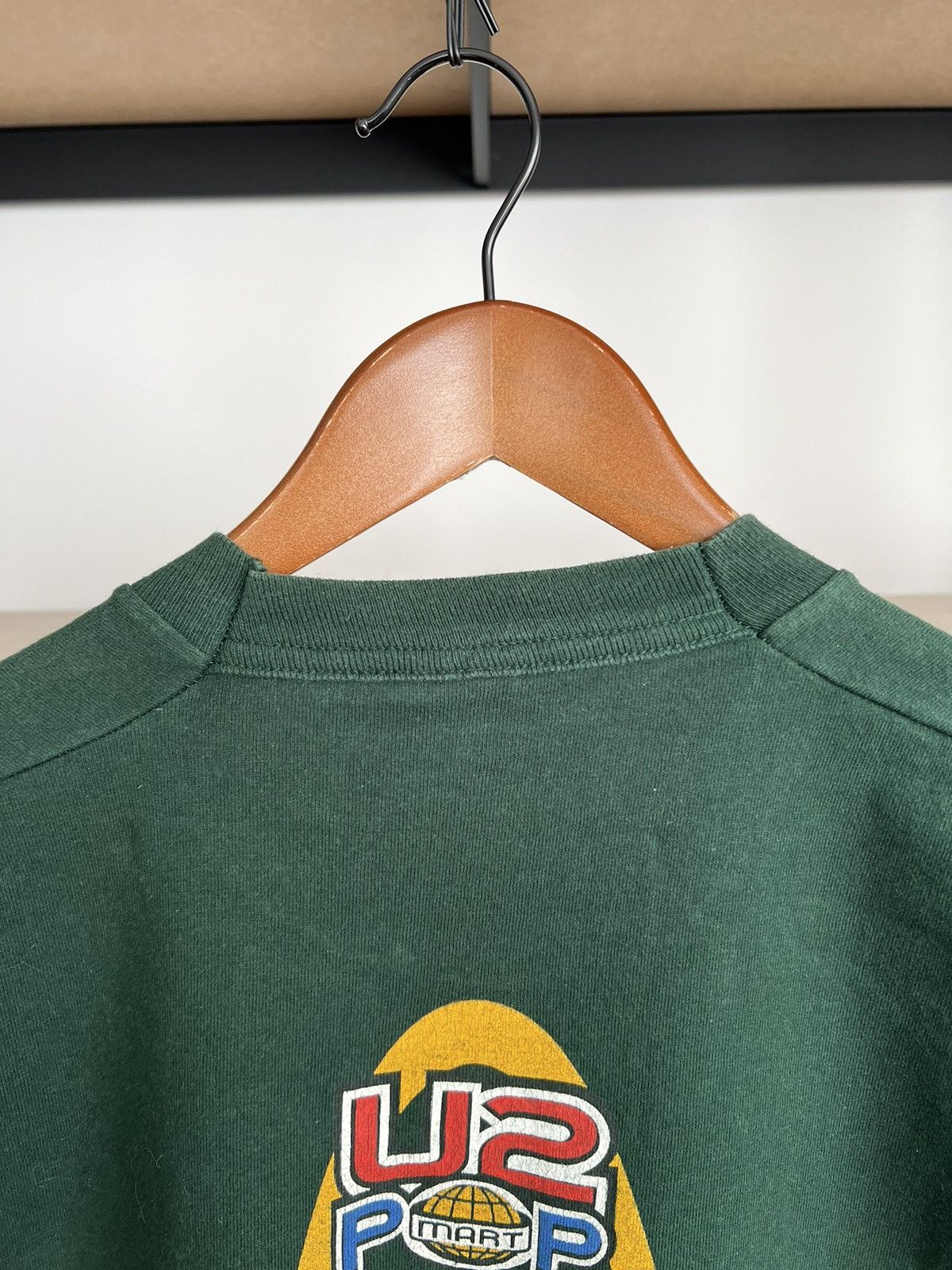 Band Tees Vintage 1997 U2 Popmart Tour Rock Band Green T-shirt Size US L / EU 52-54 / 3 - 16 Thumbnail