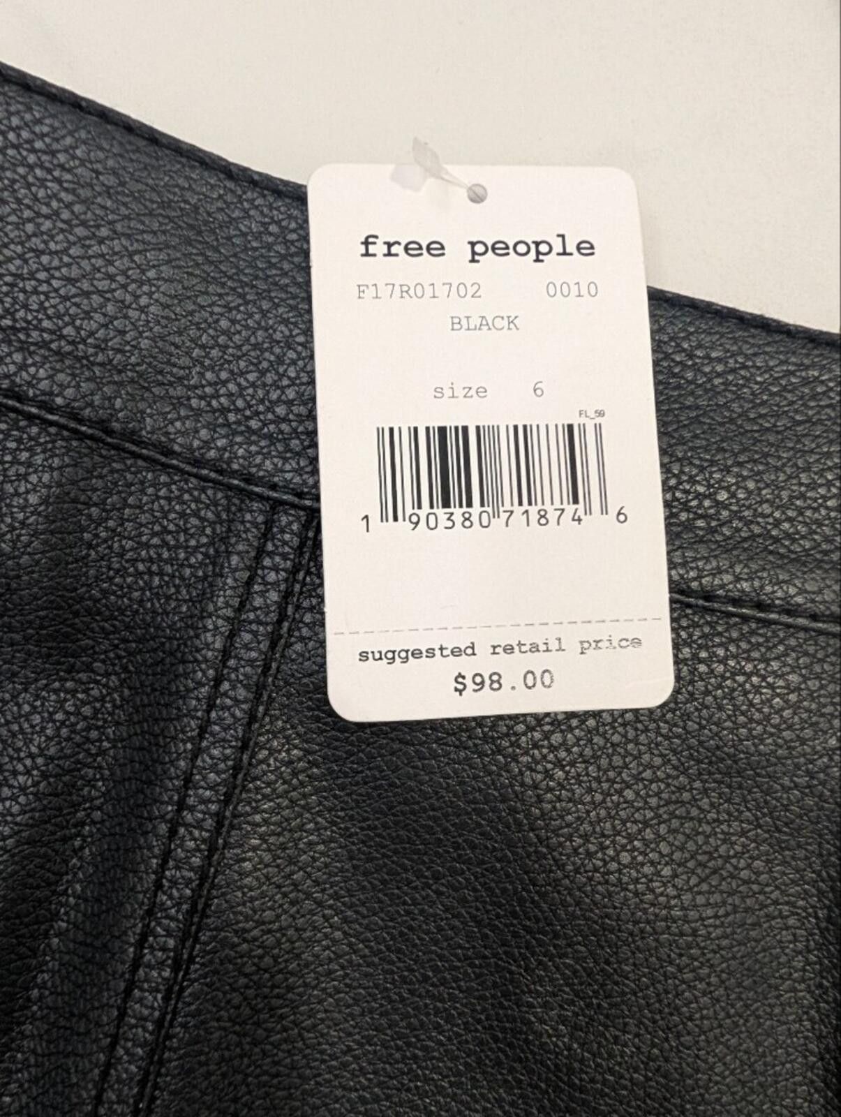 Free People Free People Black Faux Leather Mini Skirt with Front Zip Size 28" / US 6 / IT 42 - 4 Thumbnail