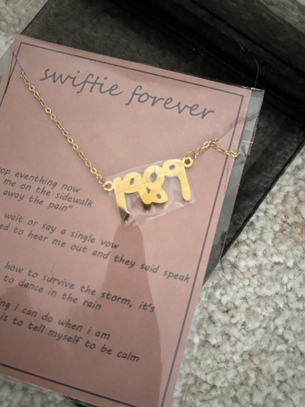 Designer NWT Taylor Swift Swiftie Forever Gold Necklace Size ONE SIZE - 2 Thumbnail