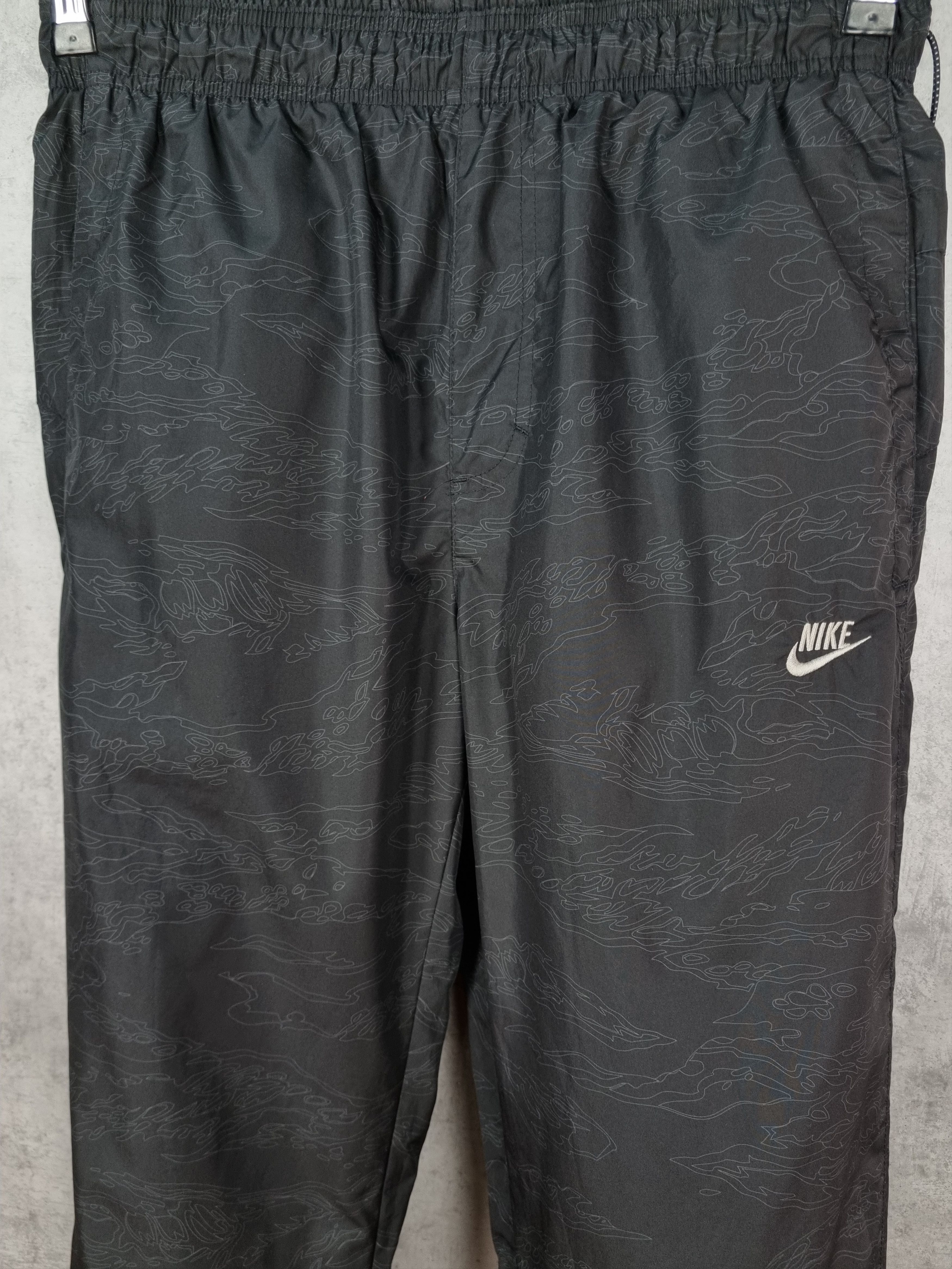 Nike × Vintage 90s Nike Abstract Lines Design Nylon Sport Pant Size US 31 - 5 Thumbnail