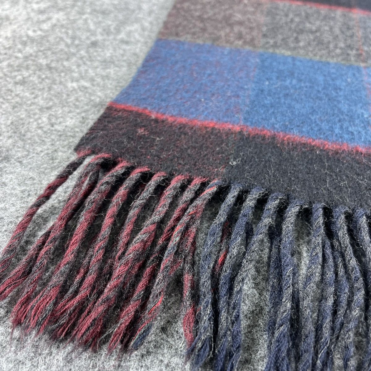 Hardy Amies Hardy Amies Scarf / Muffler / Neckwear T1197 Size ONE SIZE - 8 Thumbnail