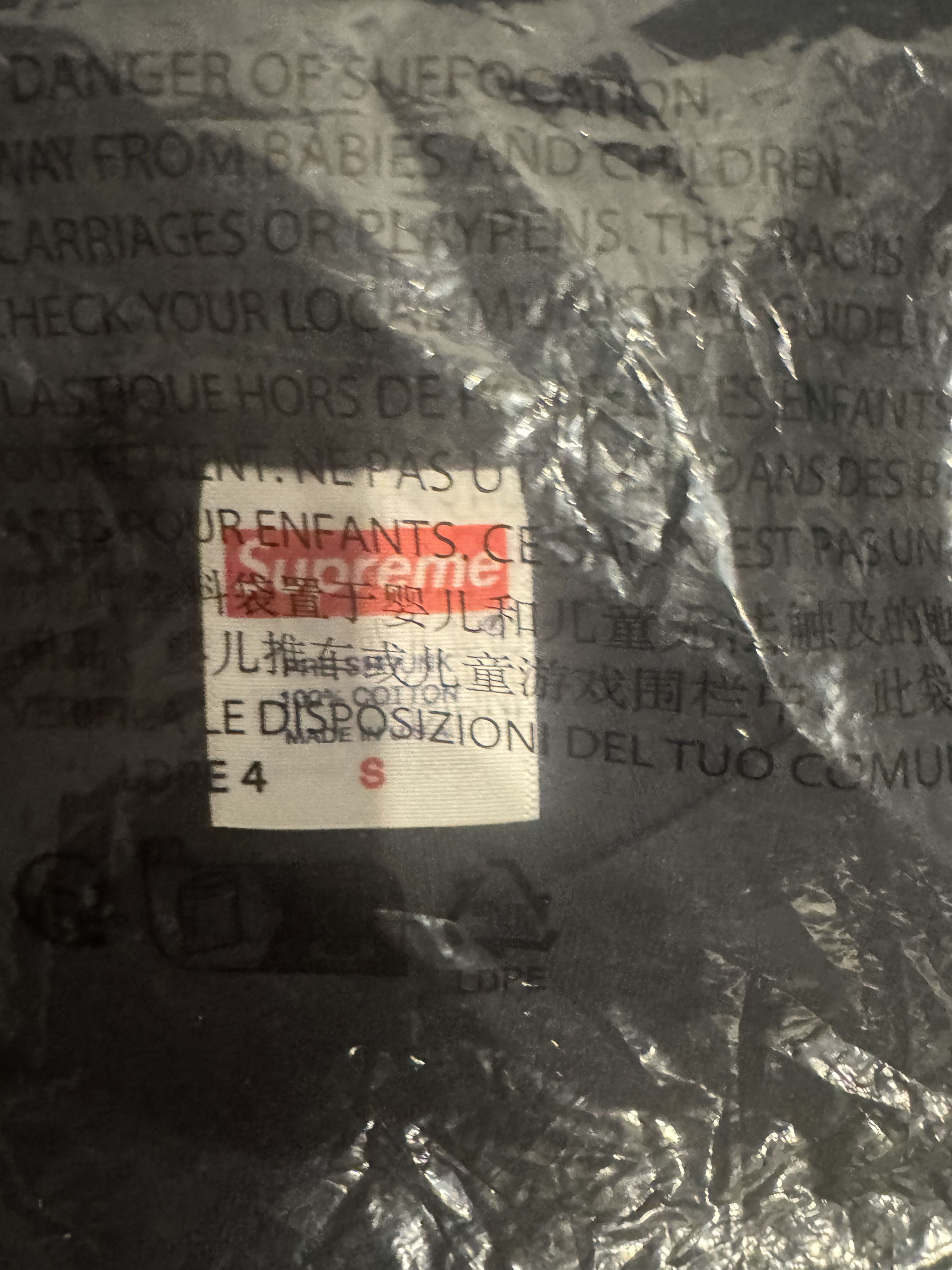 Supreme Varsity Tee Size US S / EU 44-46 / 1 - 4 Thumbnail