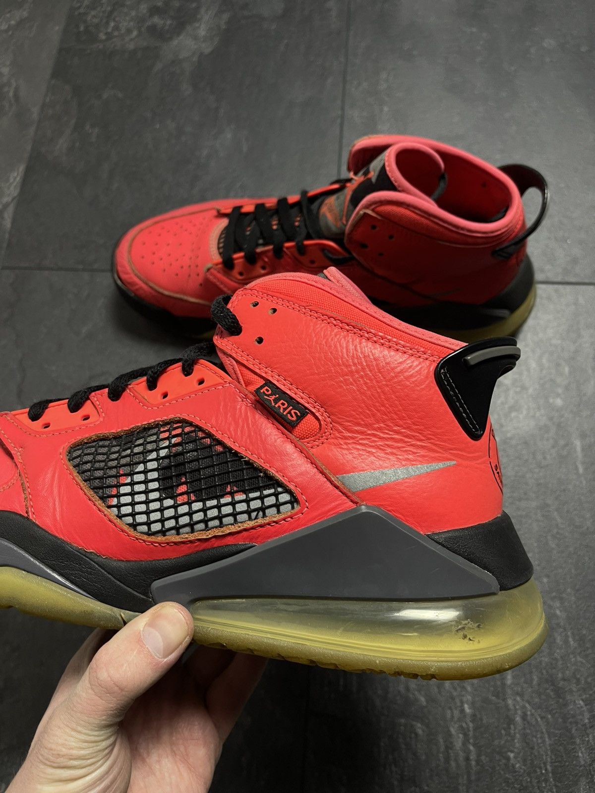 Vintage Men's Jordan Mars 270 PSG Paris Size US 10 / EU 43 - 9 Thumbnail