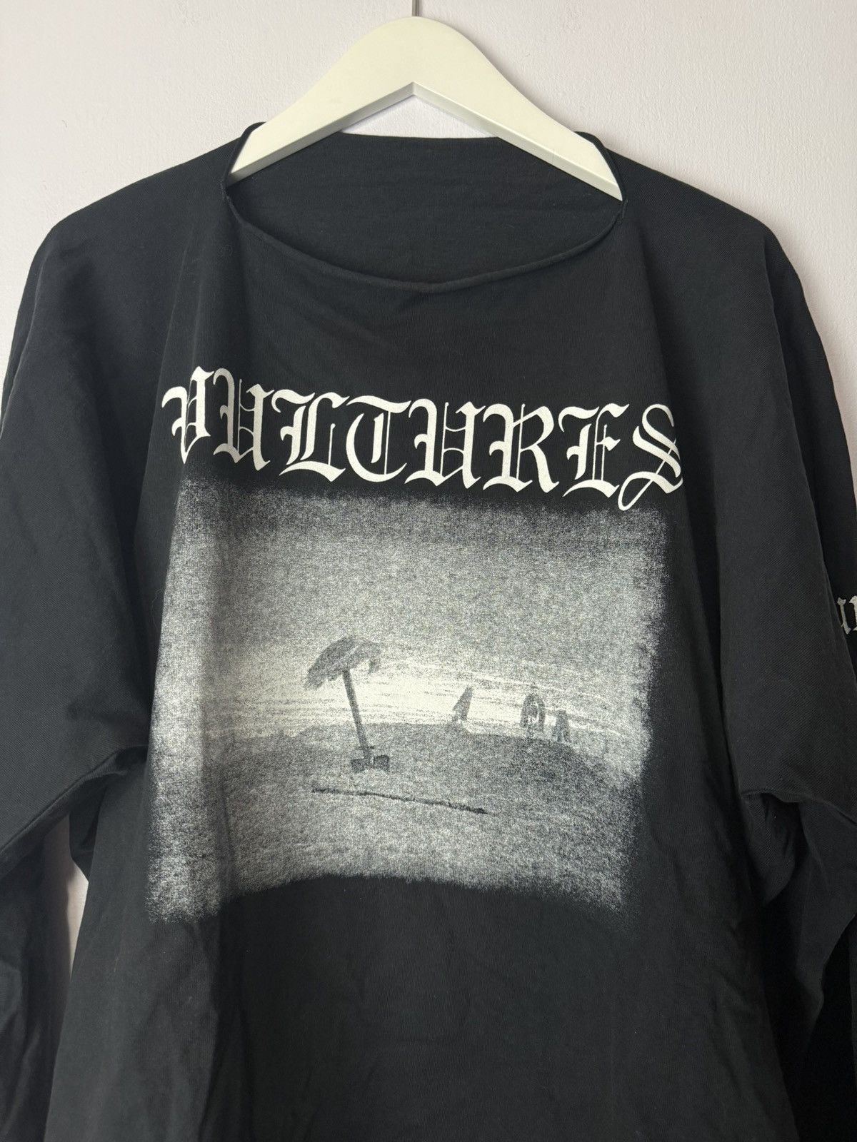 Kanye West Yeezy Vultures Long Sleeve T Shirt Black Kanye West