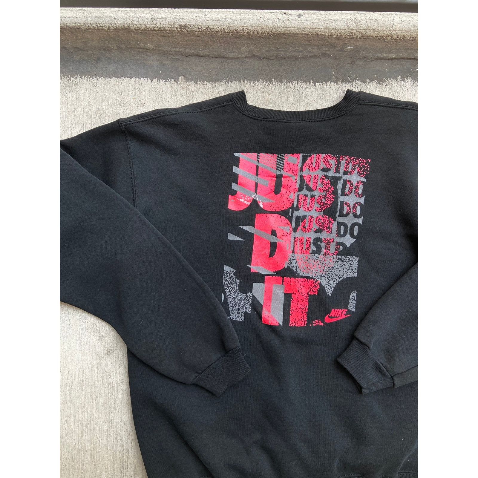 Nike × Vintage Vintage 90’s Nike Grey Tag Black Pink Sweatshirt Made in USA Size US L / EU 52-54 / 3 - 1 Thumbnail