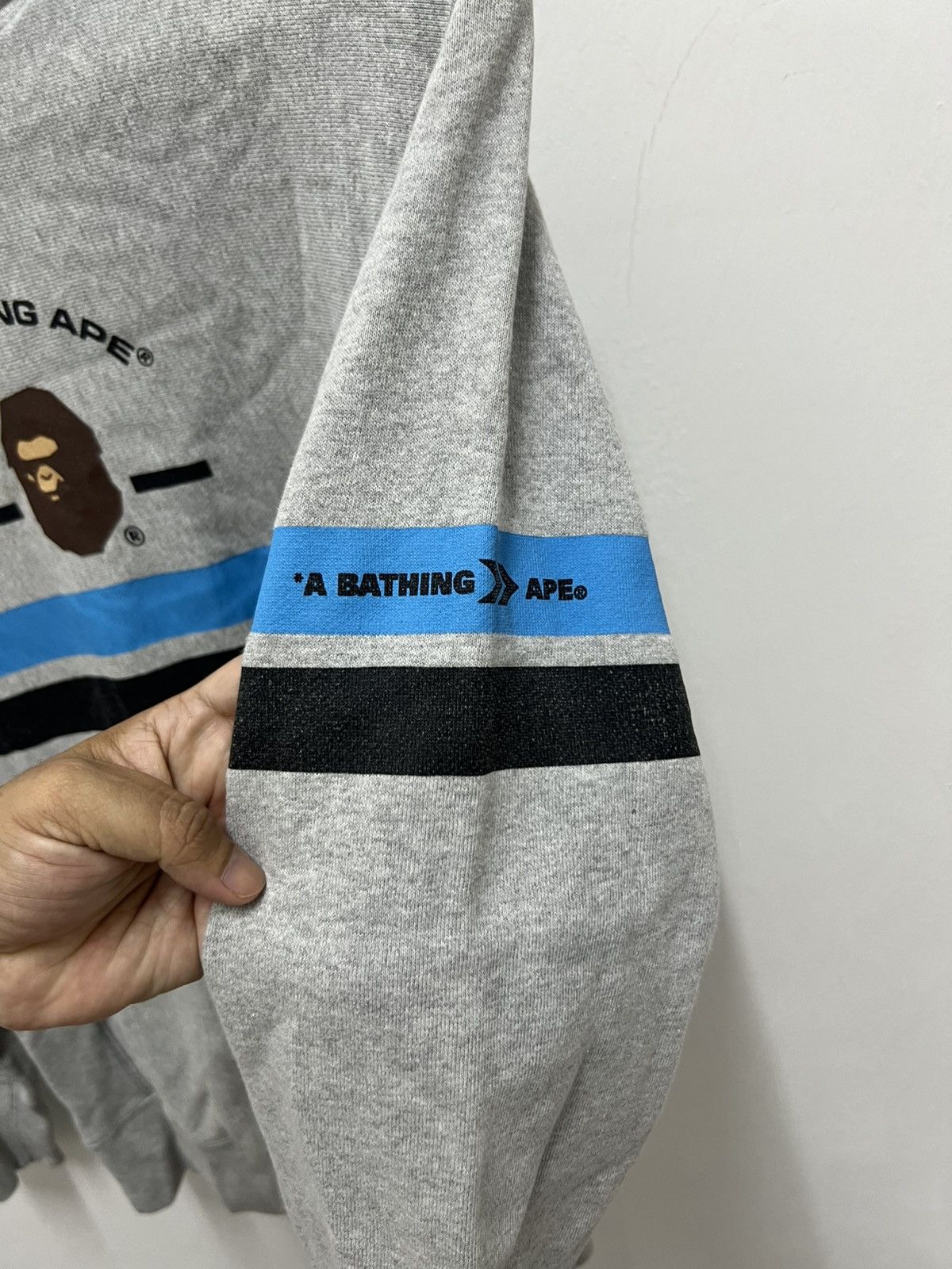 Bape Vintage Bape A Bathing Ape Hoodie Size US S / EU 44-46 / 1 - 5 Thumbnail