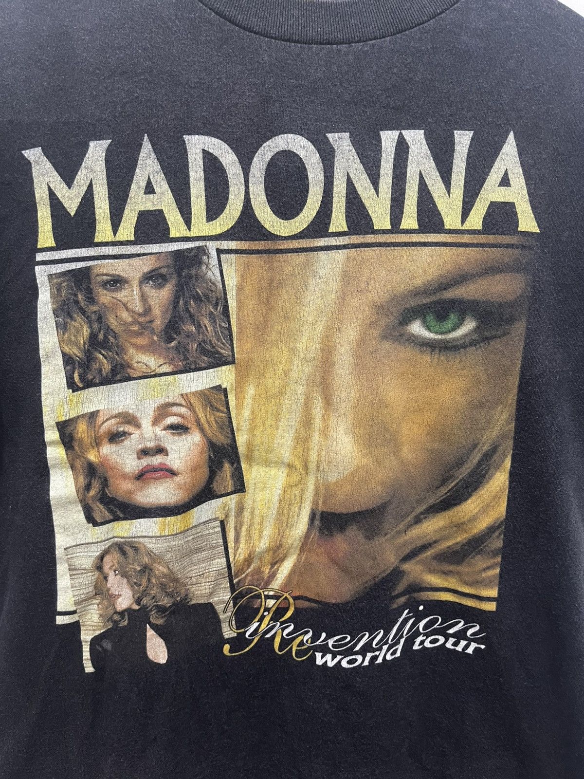 Band Tees Madonna Reinvention World Tour T-shirt Size US M / EU 48-50 / 2 - 2 Thumbnail