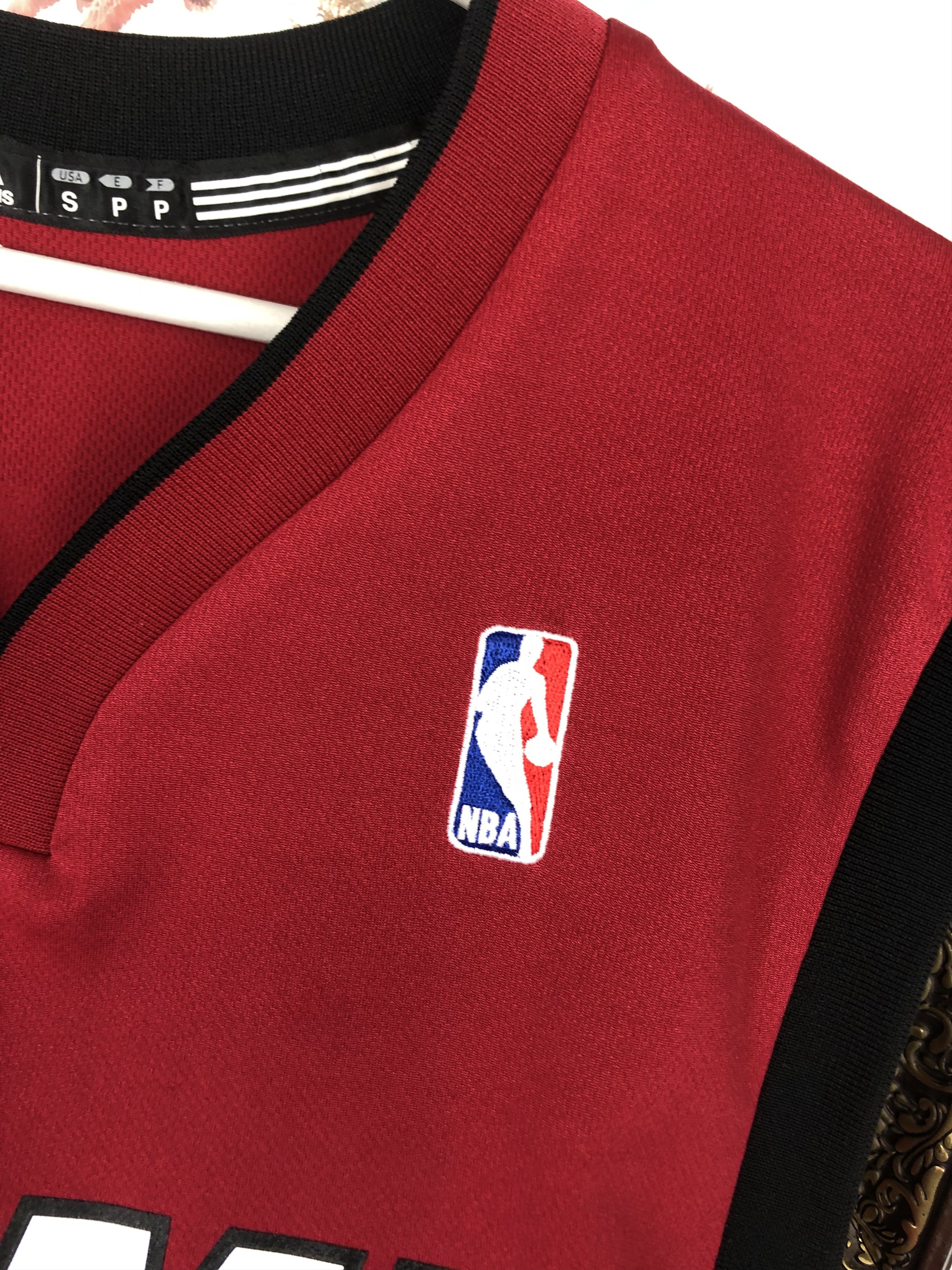 Adidas Vintage Miami Heat NBA Red Jersey #6 James King Tee Size US S / EU 44-46 / 1 - 4 Thumbnail