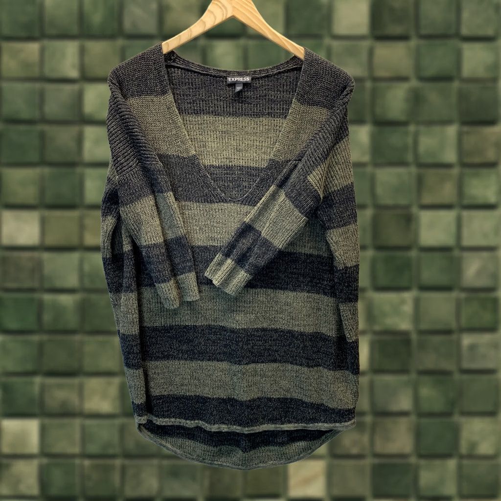 Express Express Women’s M Black/Green Striped Deep V Neck Short Sleeve Sweater Size M / US 6-8 / IT 42-44 - 1 Thumbnail