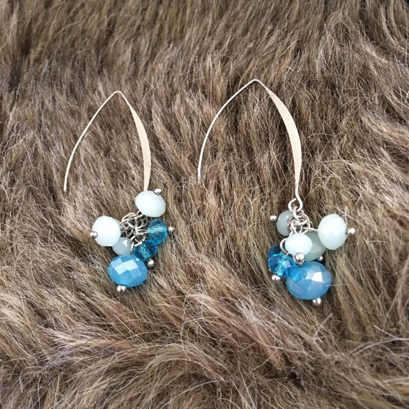 Jewelry V Shape silver tone dangle bead hoop earrings Size ONE SIZE - 5 Thumbnail