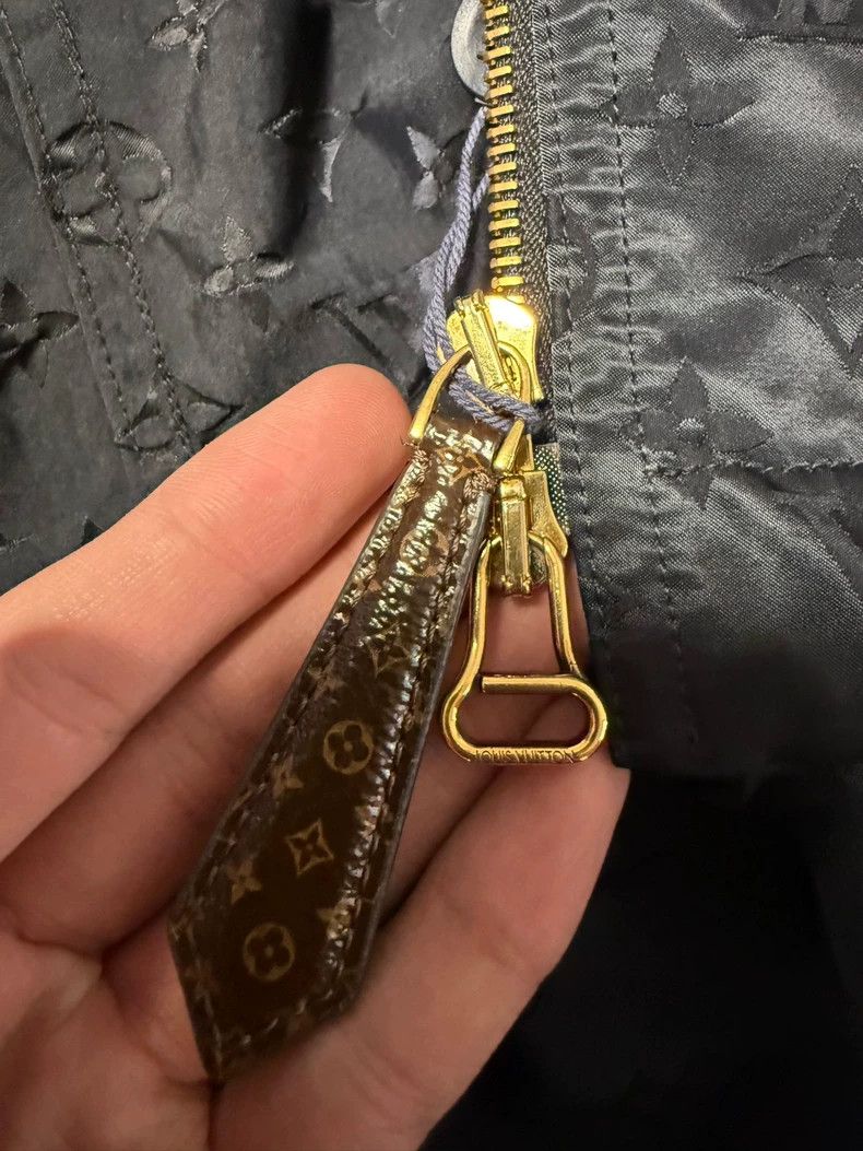 Louis Vuitton Louis Vuitton size 34 24 New Black full print presbyopic as Size US M / EU 48-50 / 2 - 3 Thumbnail