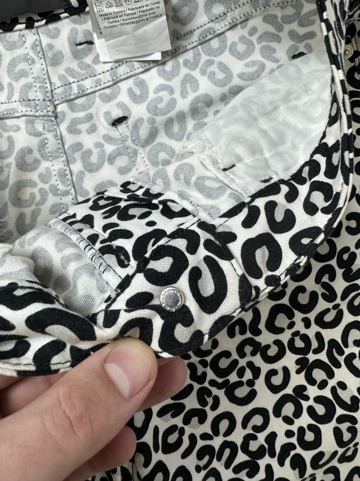 Love Moschino Love Moschino Leopard allover pattern jeans pants trousers Size 27" / US 4 / IT 40 - 12 Thumbnail