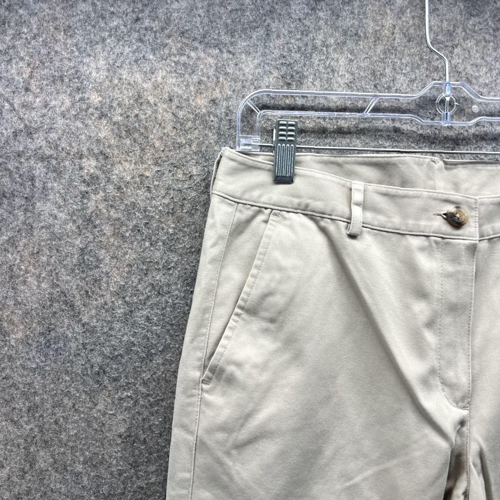 Vintage L.L. Bean Pants Women 6 Khaki Beige Chino Canvas Regular Rise Mid 8.5-10.5 Inseam 27 in Pockets Shirt? (No, Pants) Size 28" / US 6 / IT 42 - 3 Thumbnail