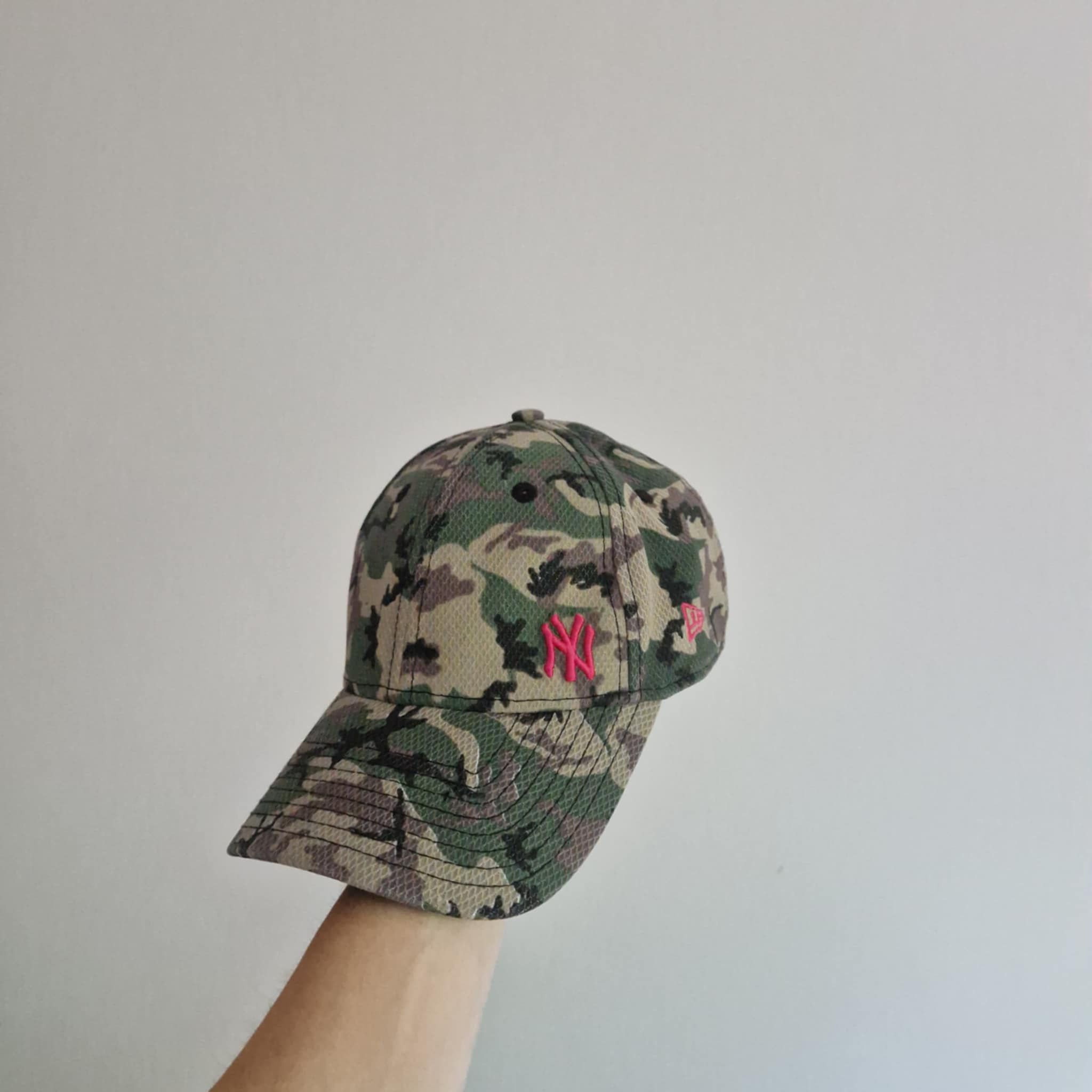 New Era New Era x NY Yankees Camo Cap with Pink Logo Size ONE SIZE - 1 Thumbnail