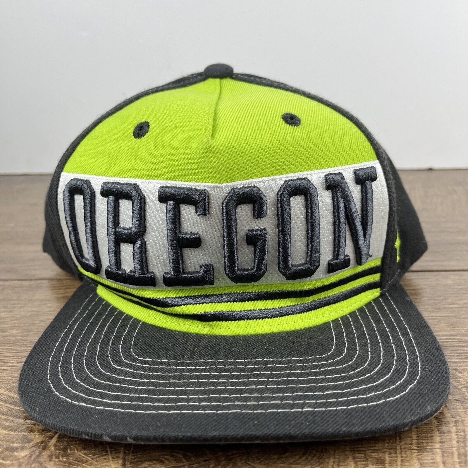 Other Oregon Ducks Gray Green Hat Snapback Green Adjustable Hat Ad Size ONE SIZE - 5 Thumbnail